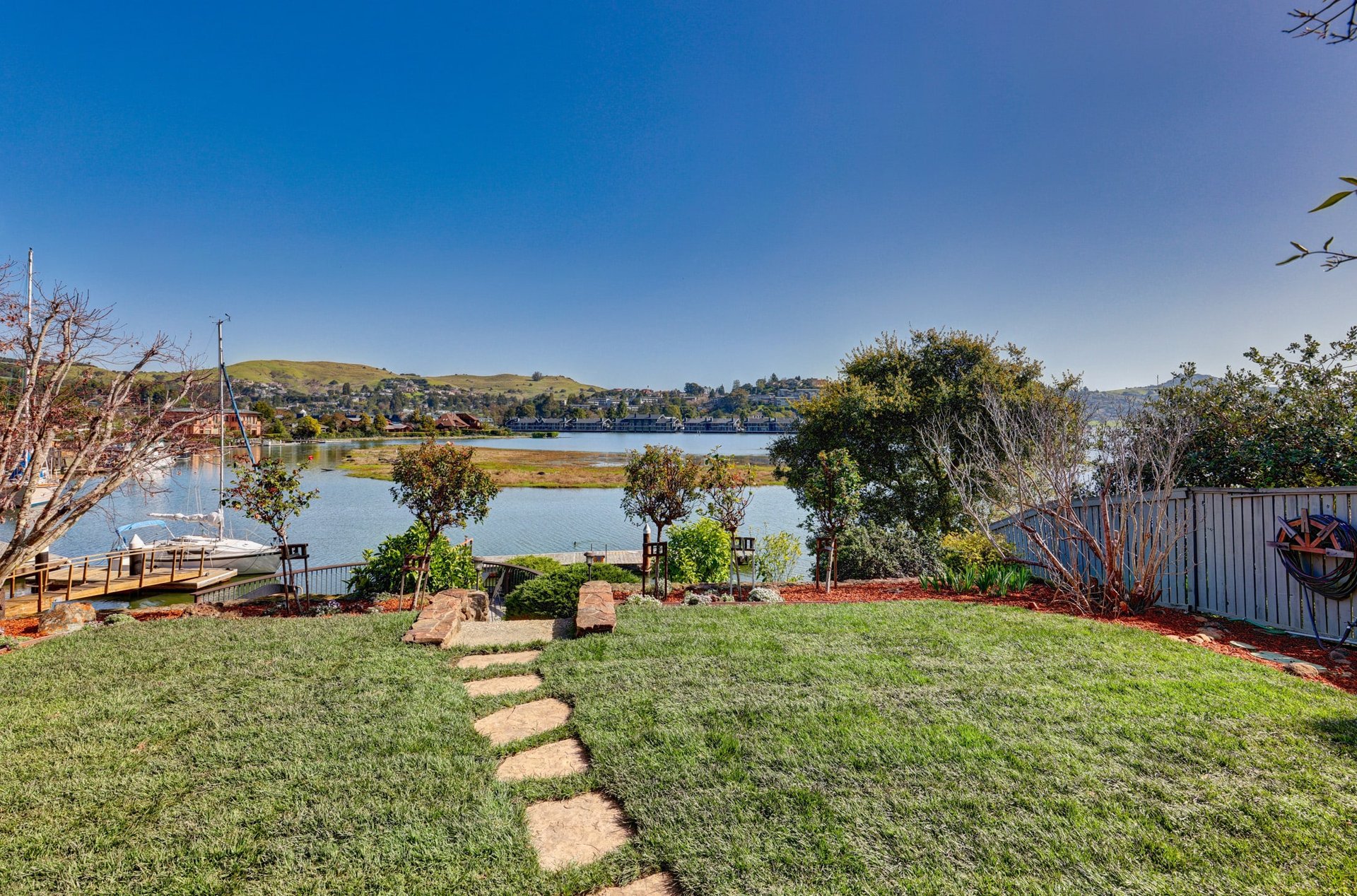 Waterfront Living in Strawberry