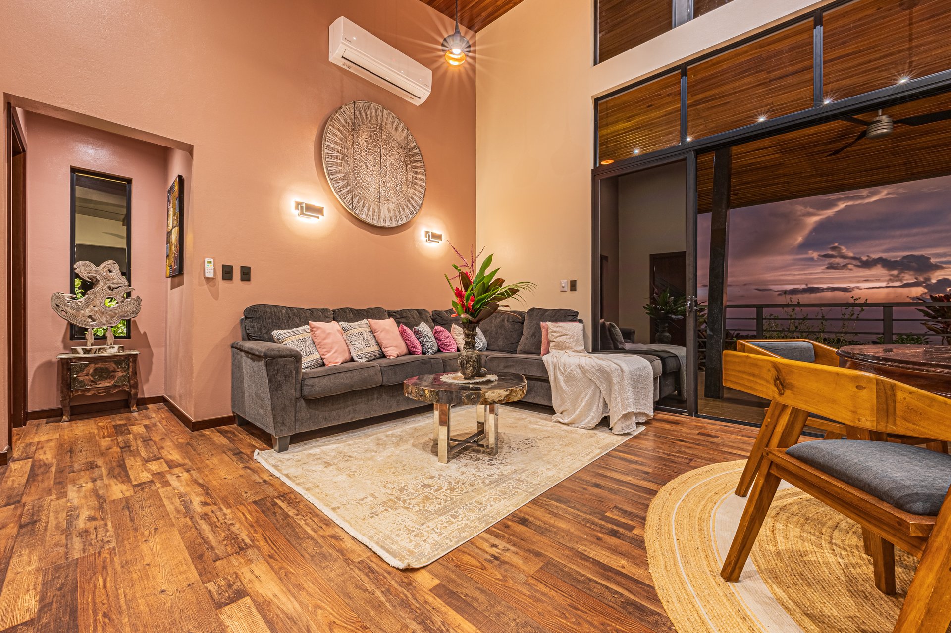 Casa Markissa – Luxury Oceanview Villa with Proven Rental Income.