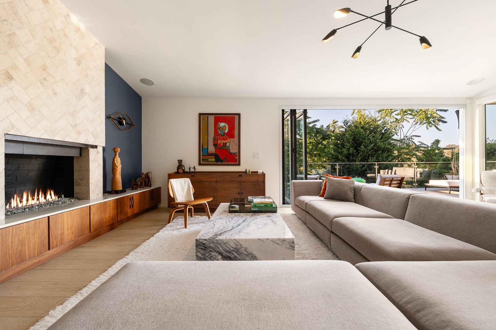 279 Mabery Rd, Santa Monica