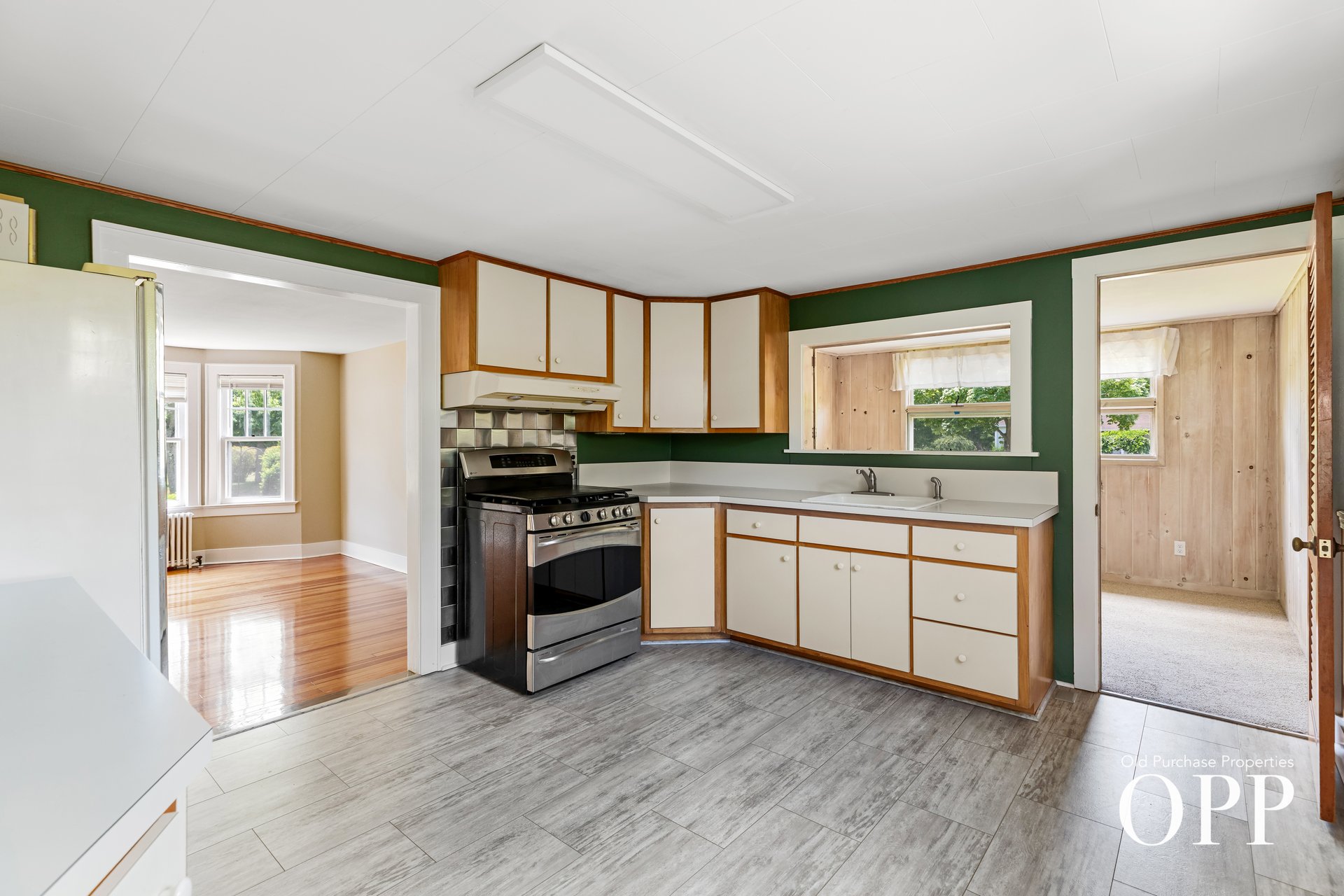 A Convenient Bellport Village Address