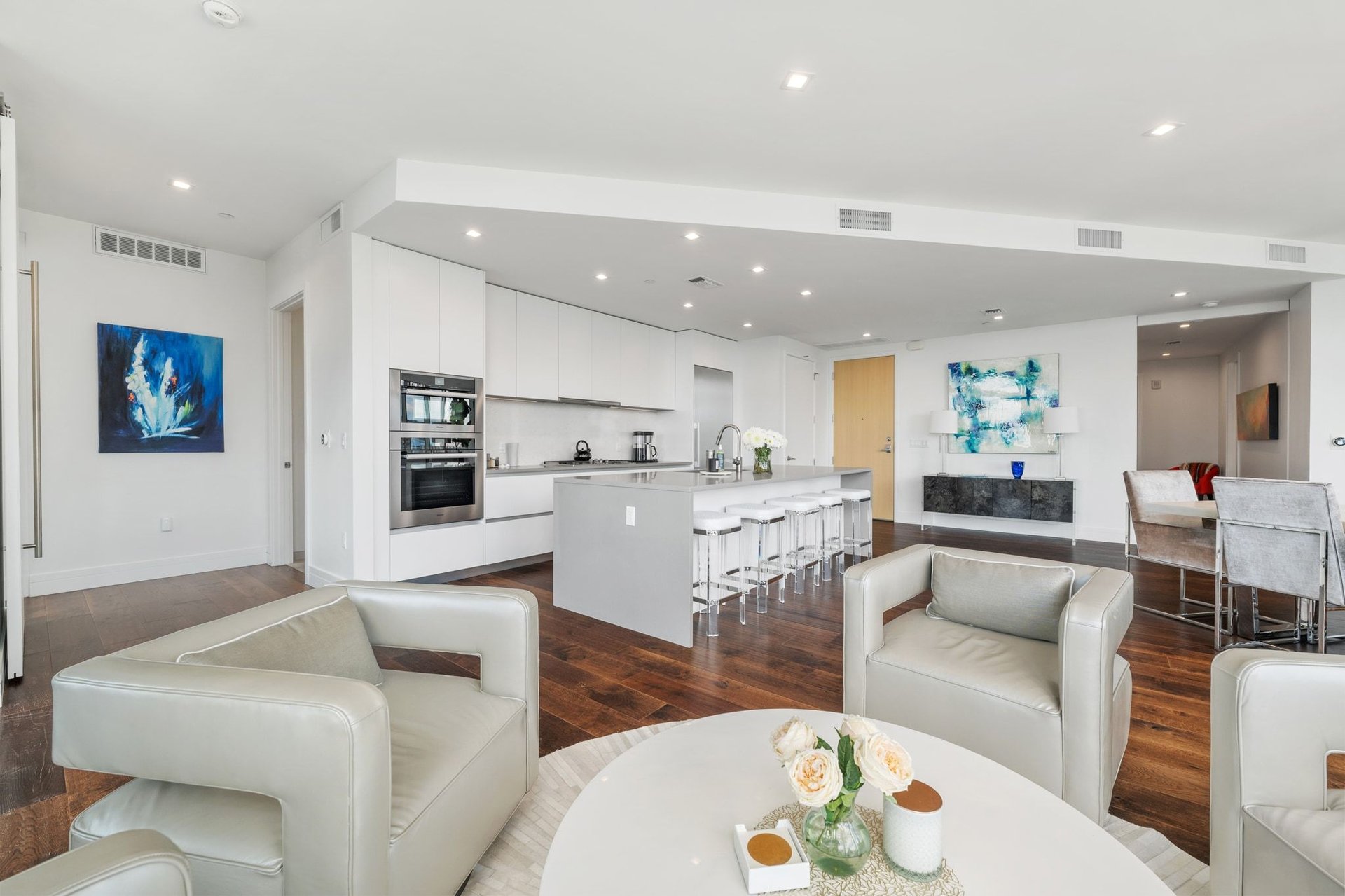 501 West Ave #2301