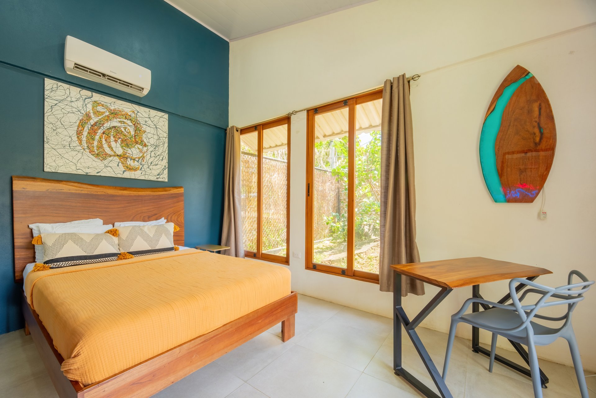 3 Bedroom Stylish Oasis, Close to the Beach and the Uvita River!
