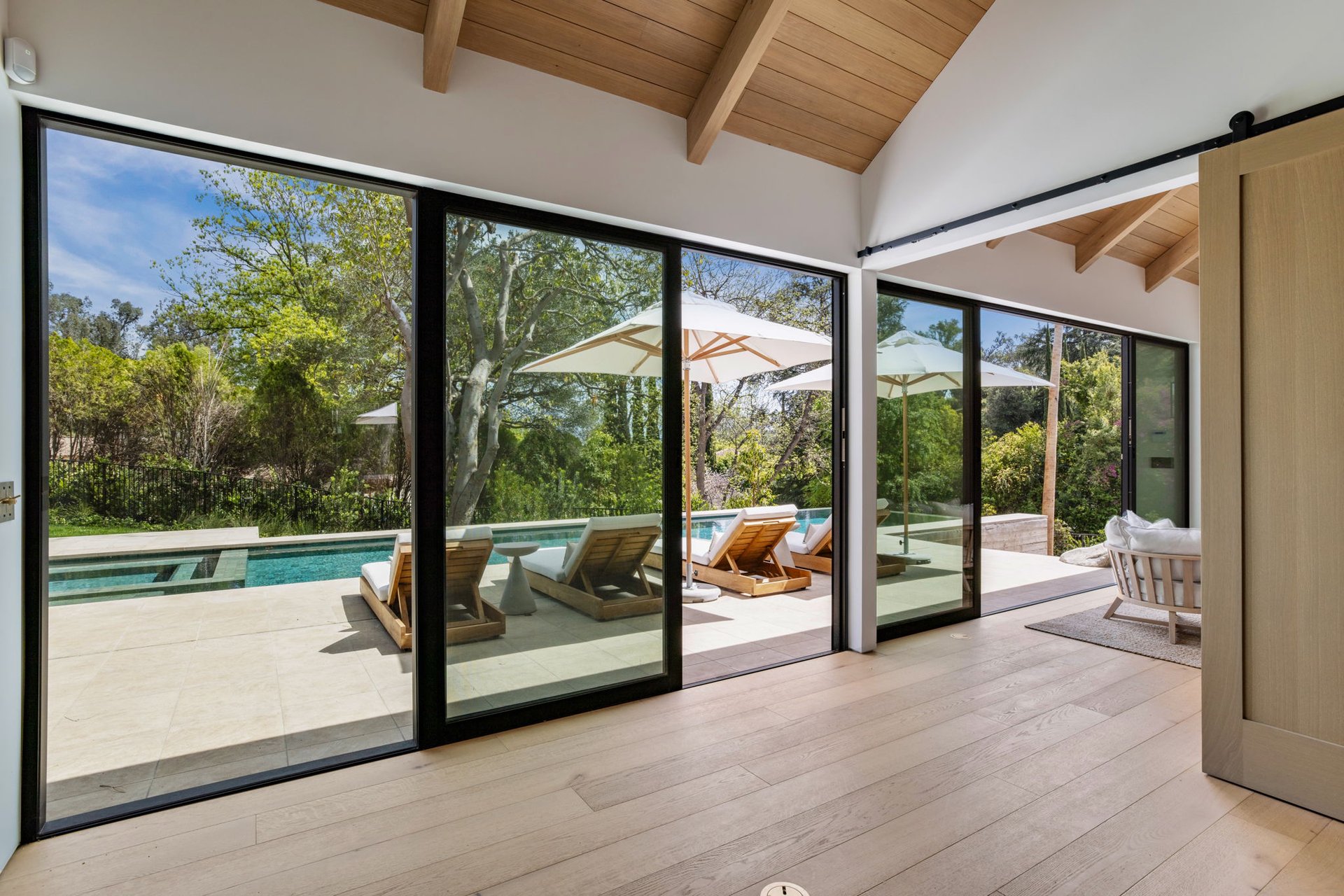 The Viewcrest Lodge in Studio City 