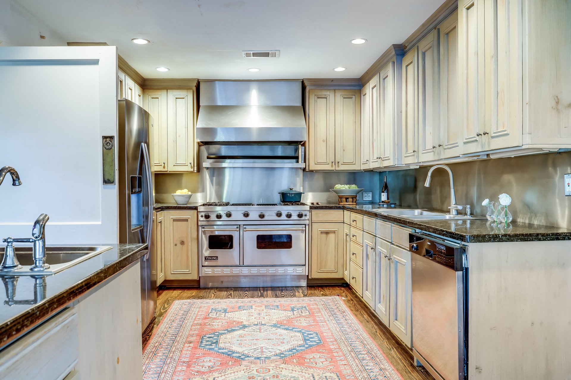 1511 Rainbow Bend