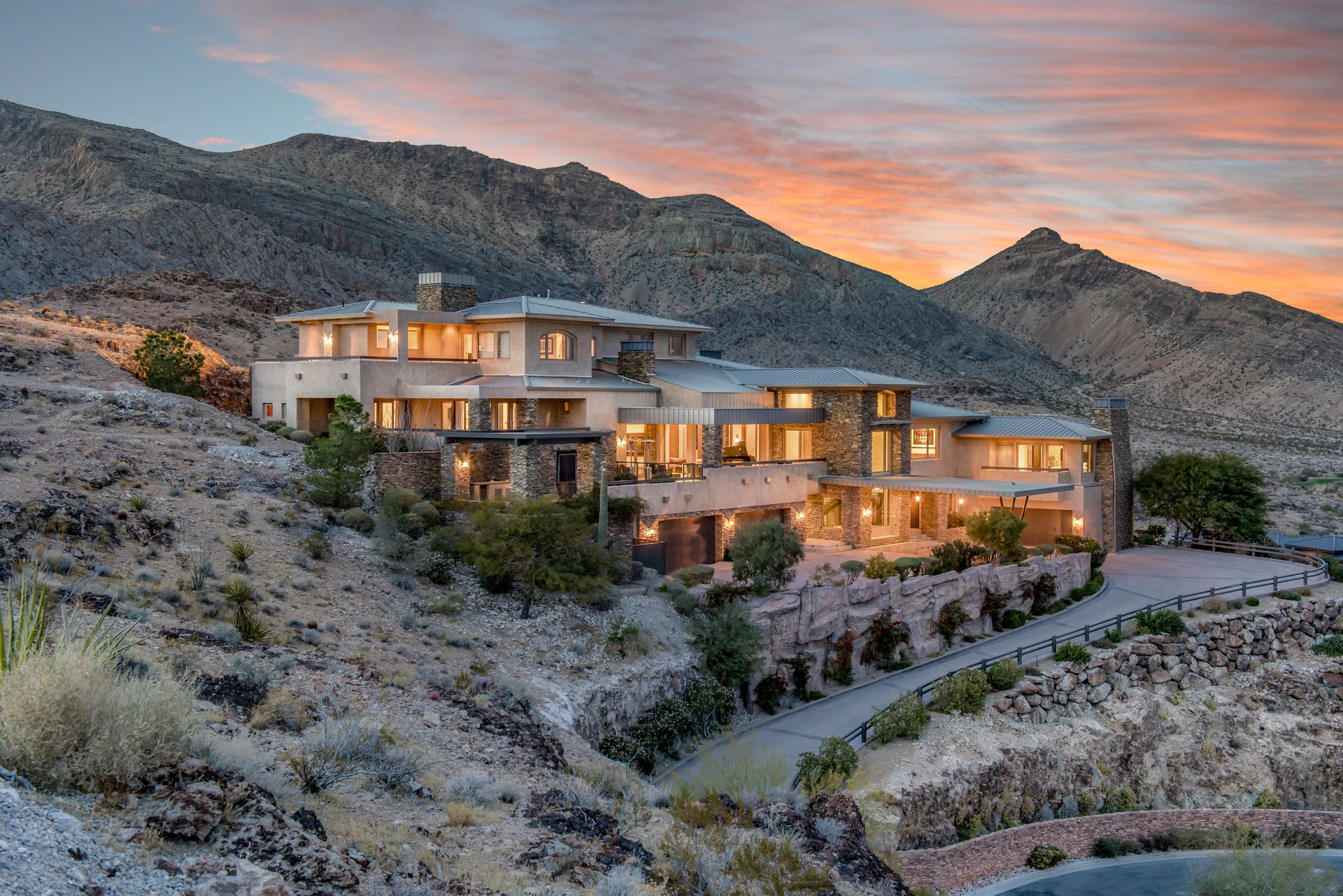 5 PROMONTORY POINTE Lane