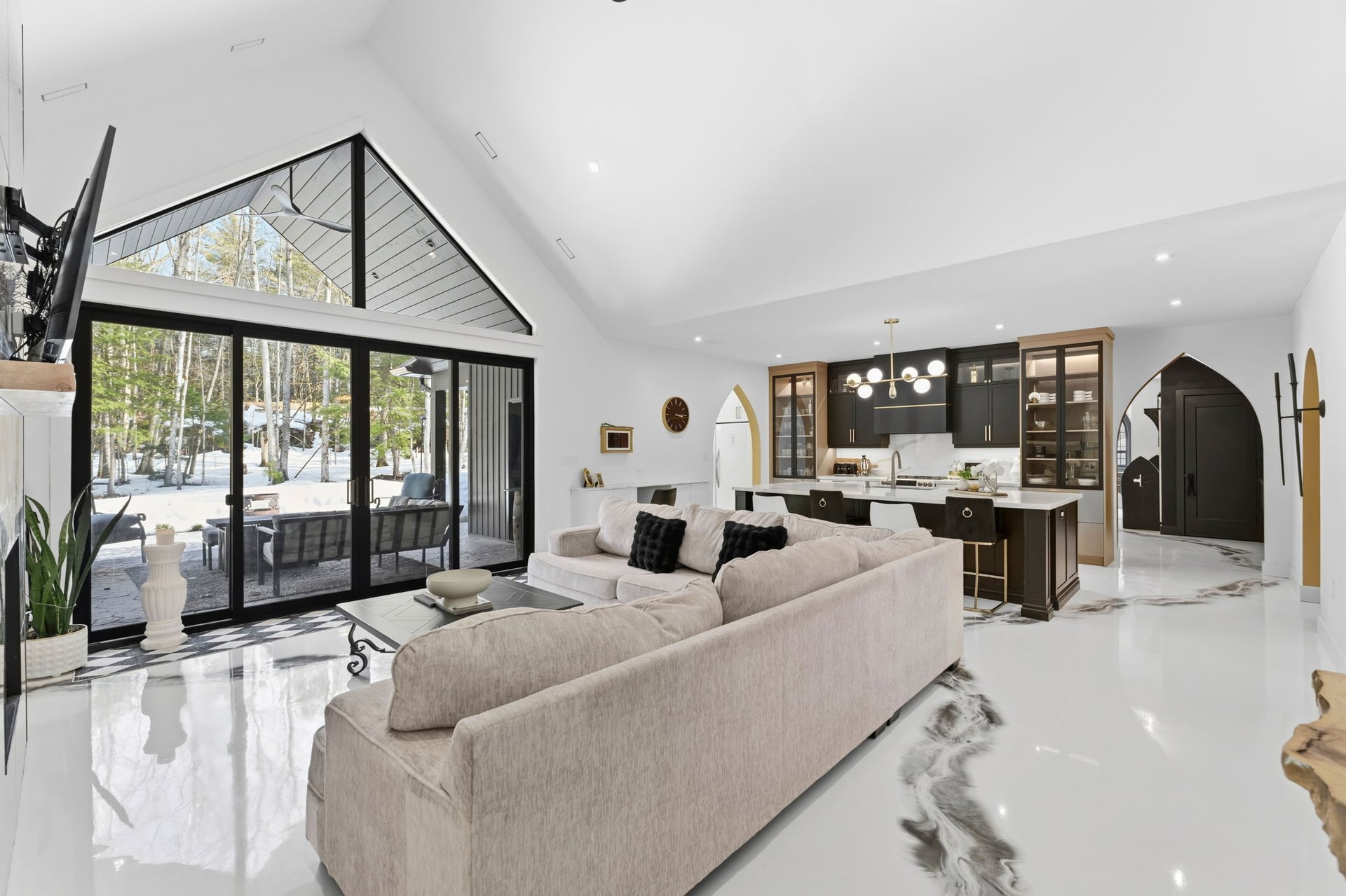 1017 Davis Drive, Gravenhurst
