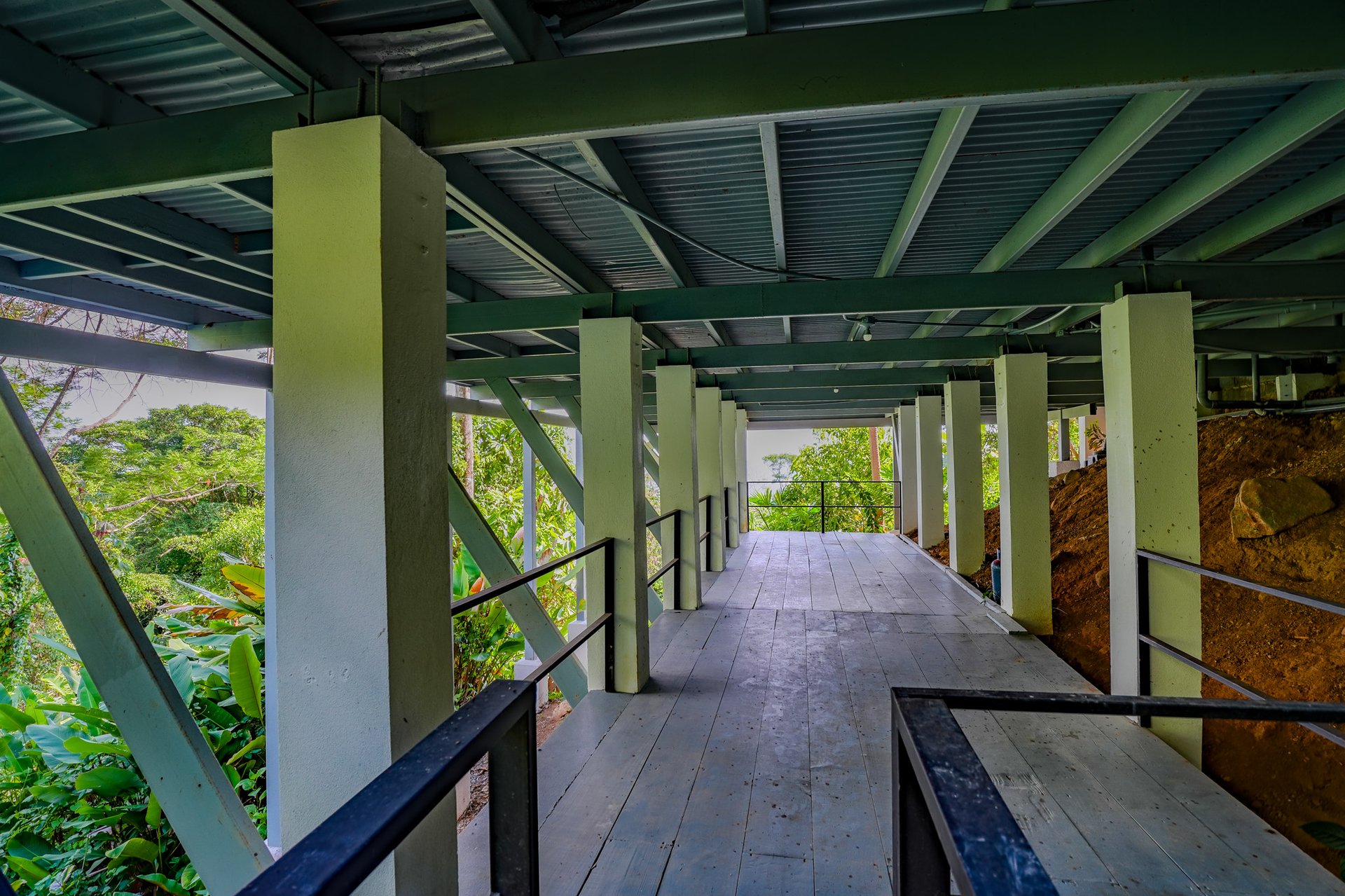 Casa La Roca, Whale's Tail 3 Bedroom Home In Uvita!