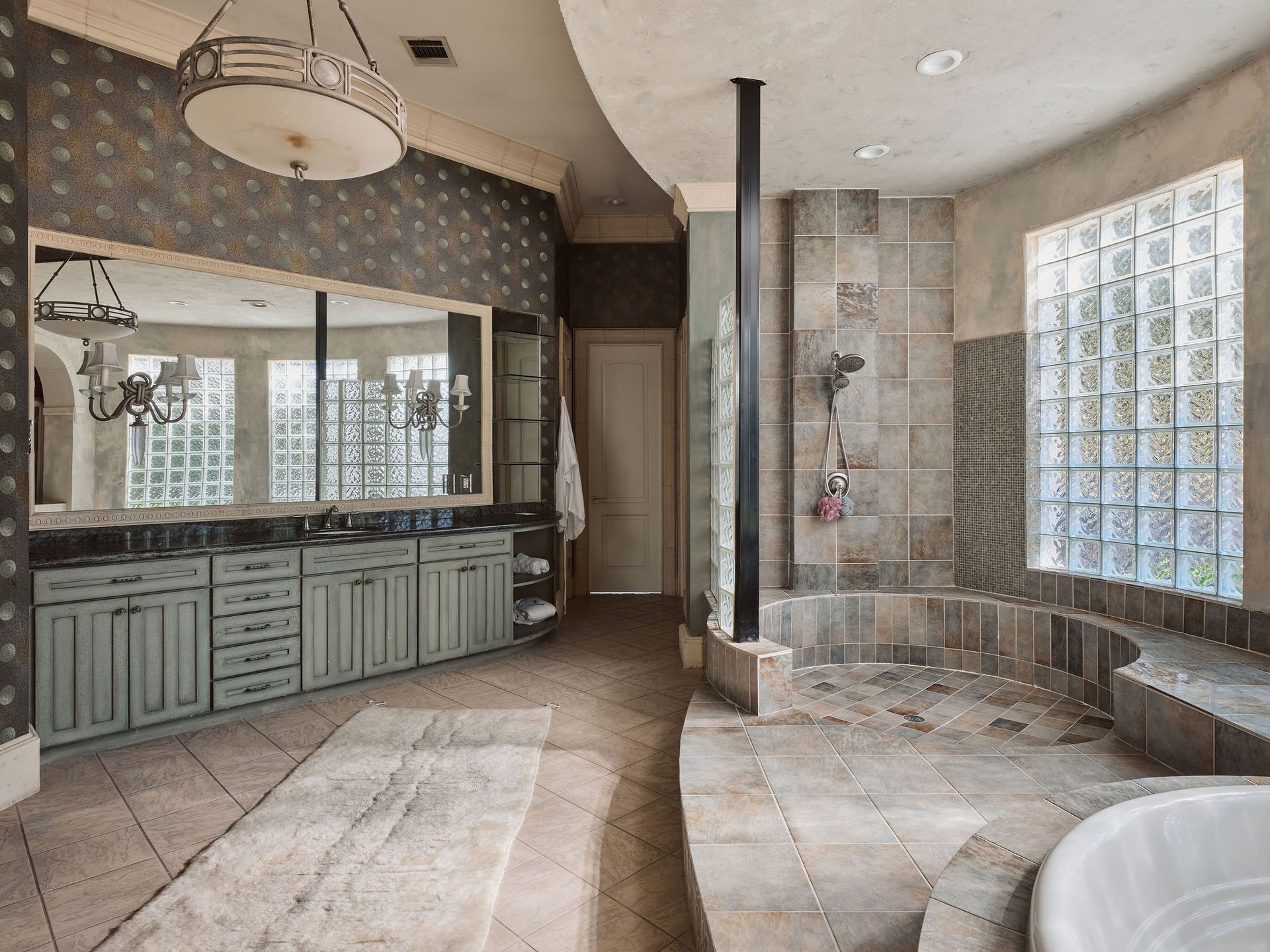 4511 Island Cove