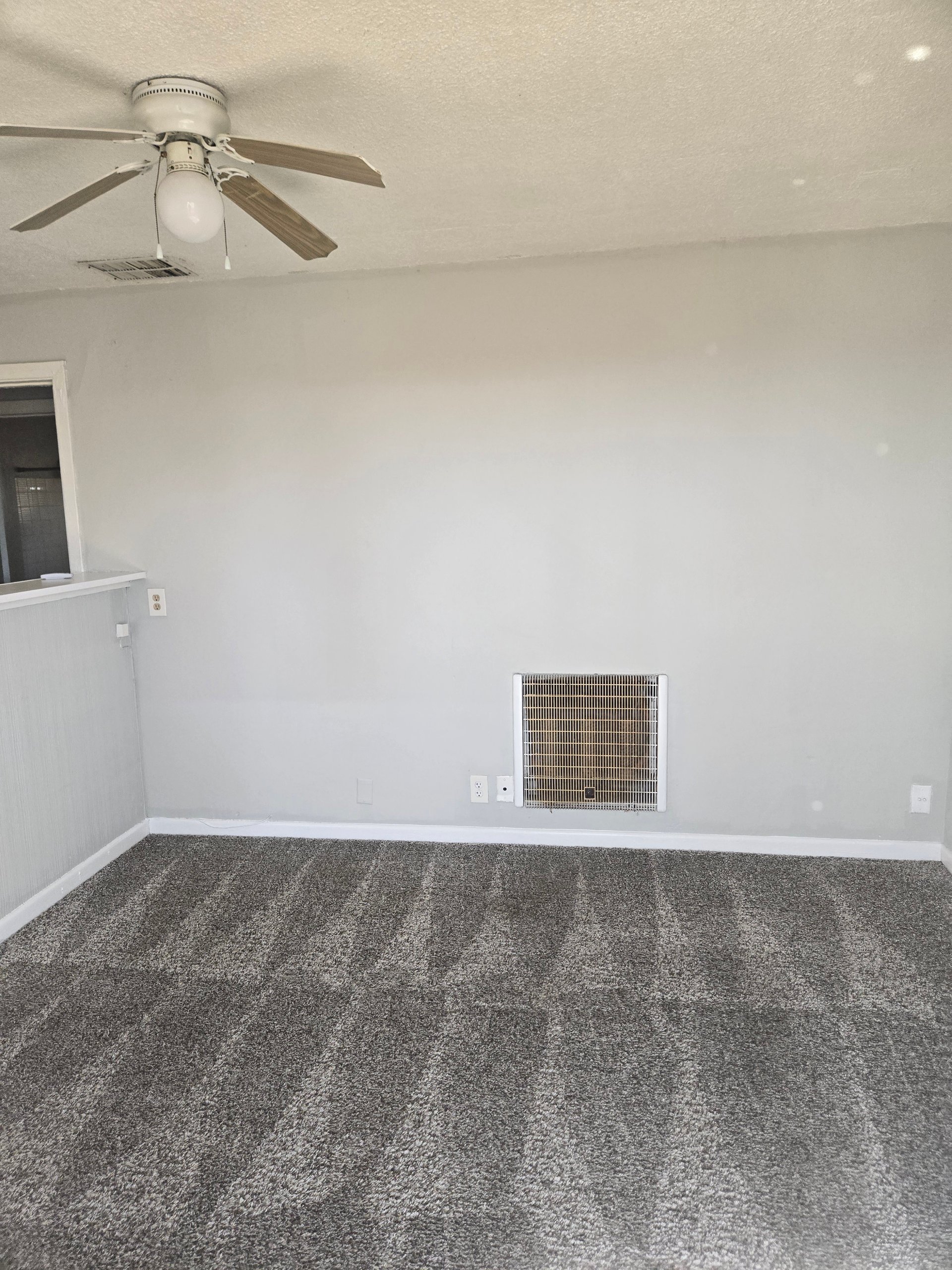 409 W Van Buren Ave #5 Las Vegas, NV 89106