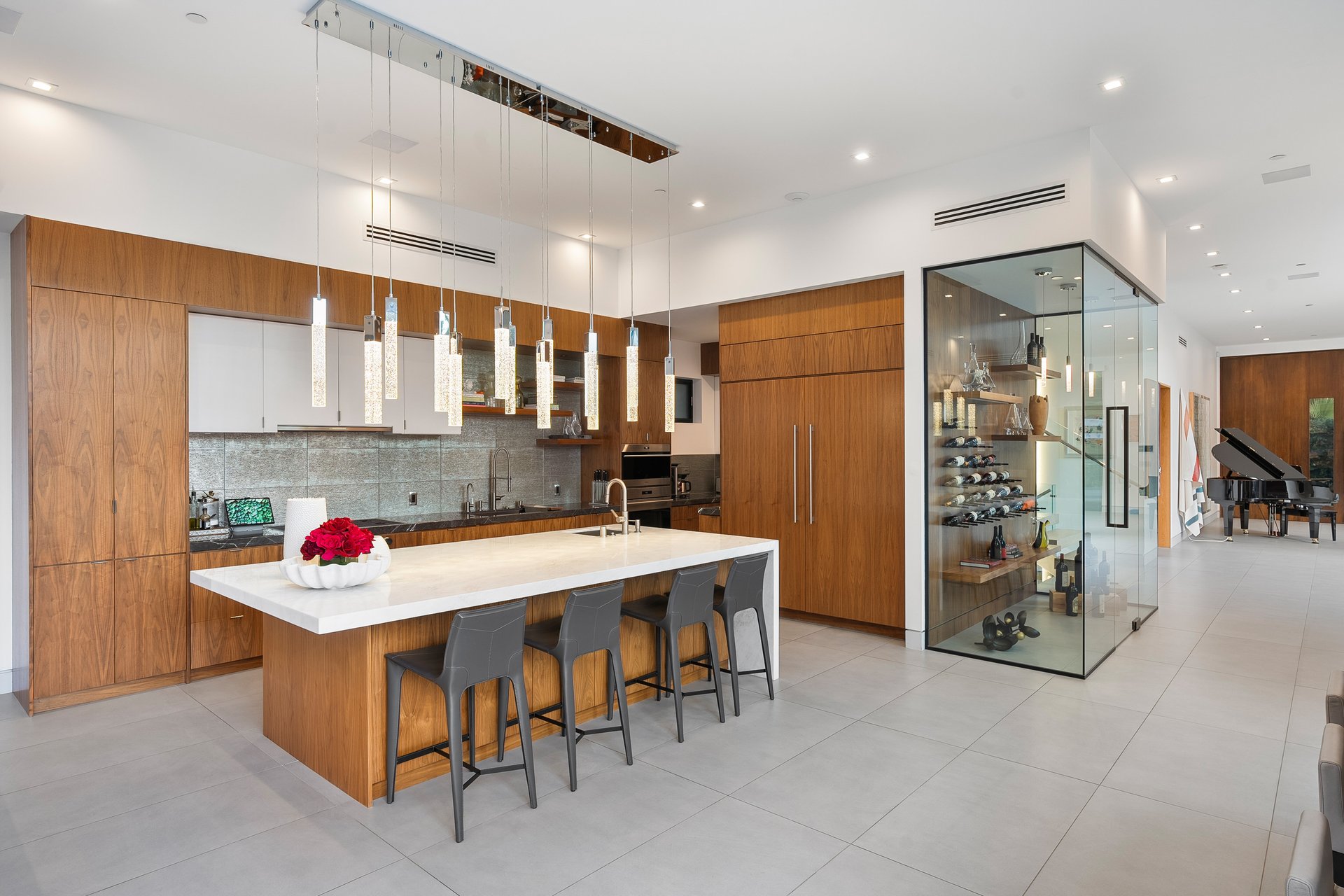 1527 Rising Glen Rd, Sunset Strip