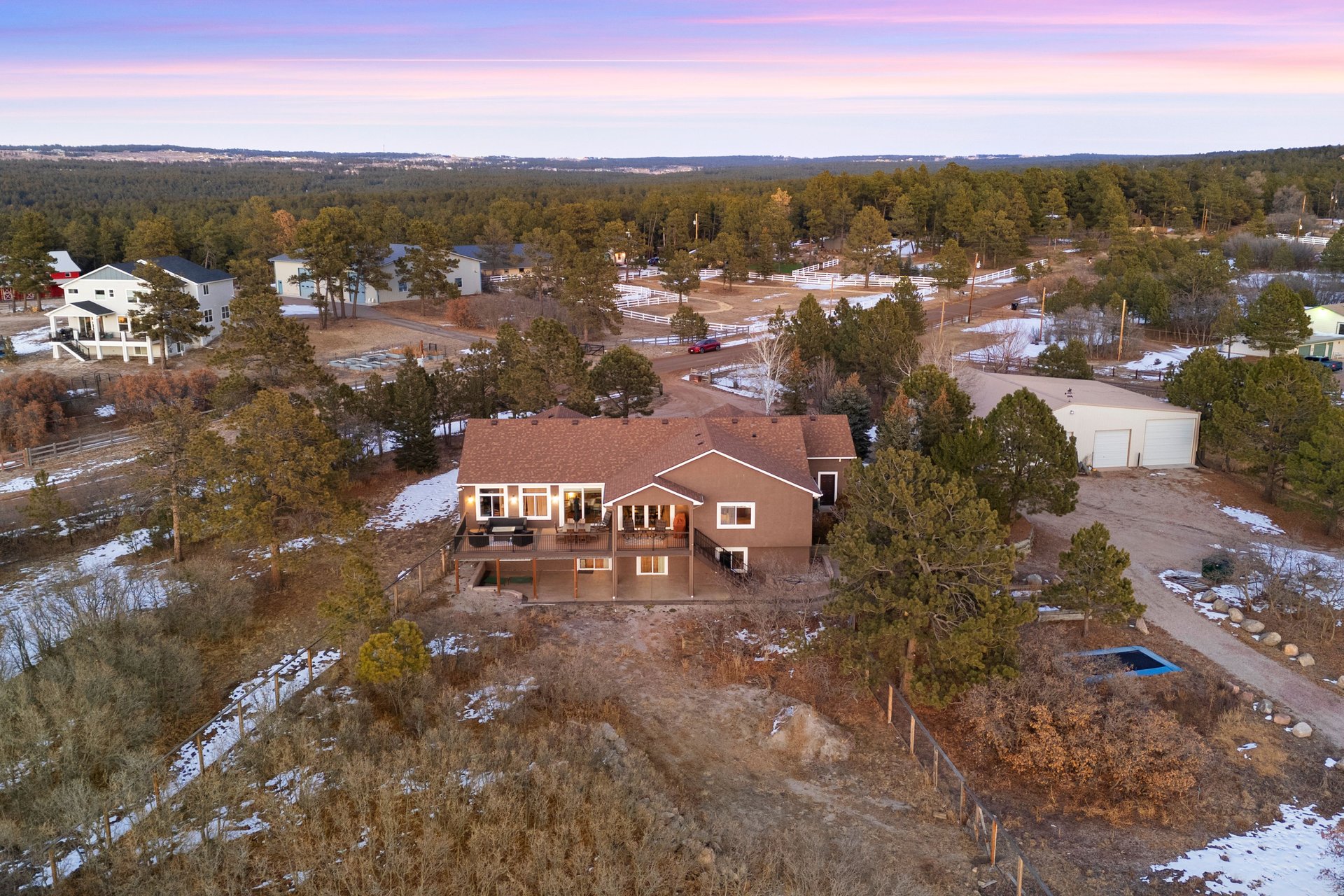 4255 Arrowhead Drive