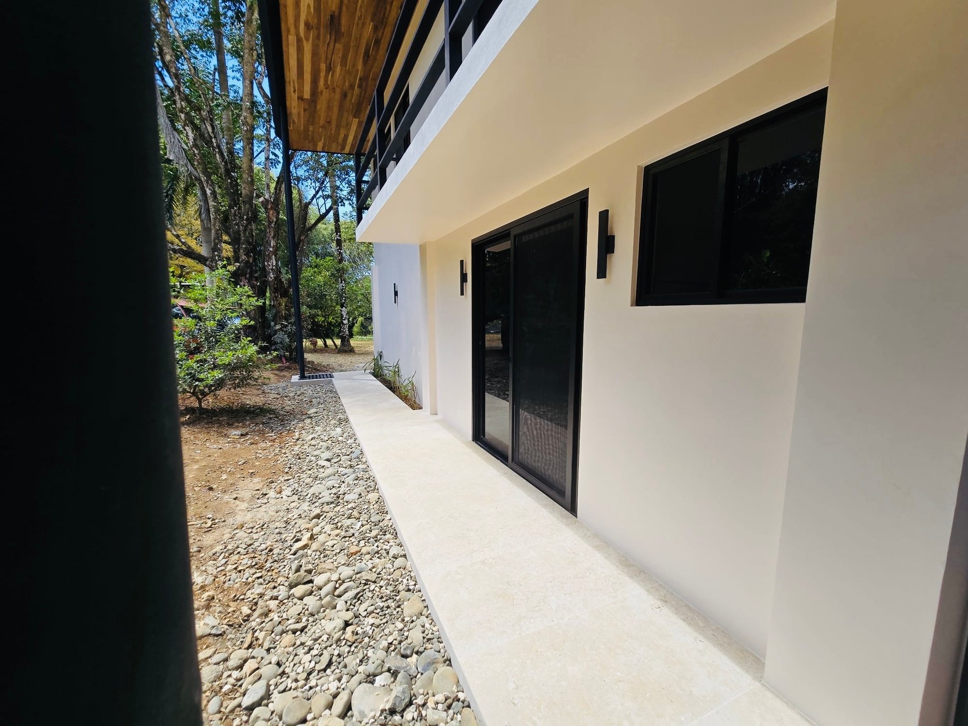 Jardines del Morete Riverside Oasis | Elegant 5 Bed Luxury Home