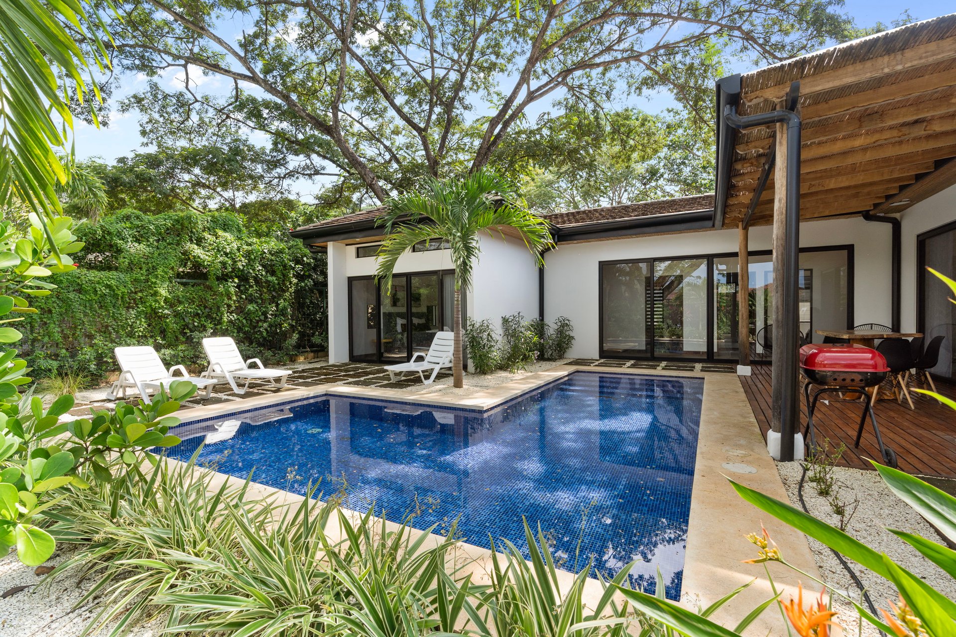 Calle Uno 28 | 3-Bed Modern Tropical Home Minutes from Tamarindo