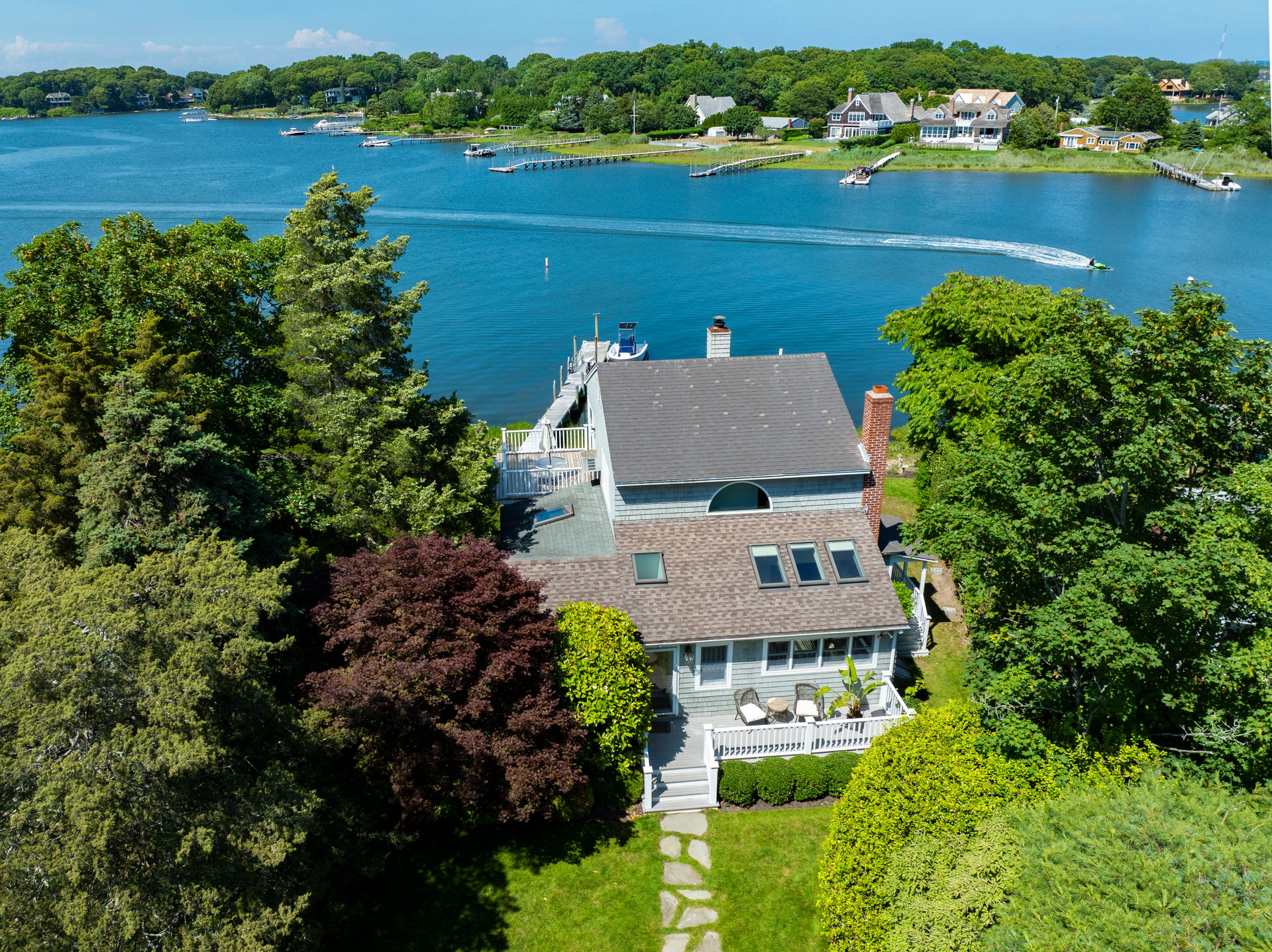 23 Bayview Rd
