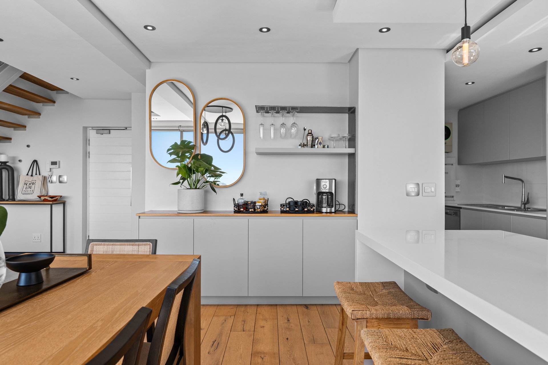  Seven on T Luxe Retreat