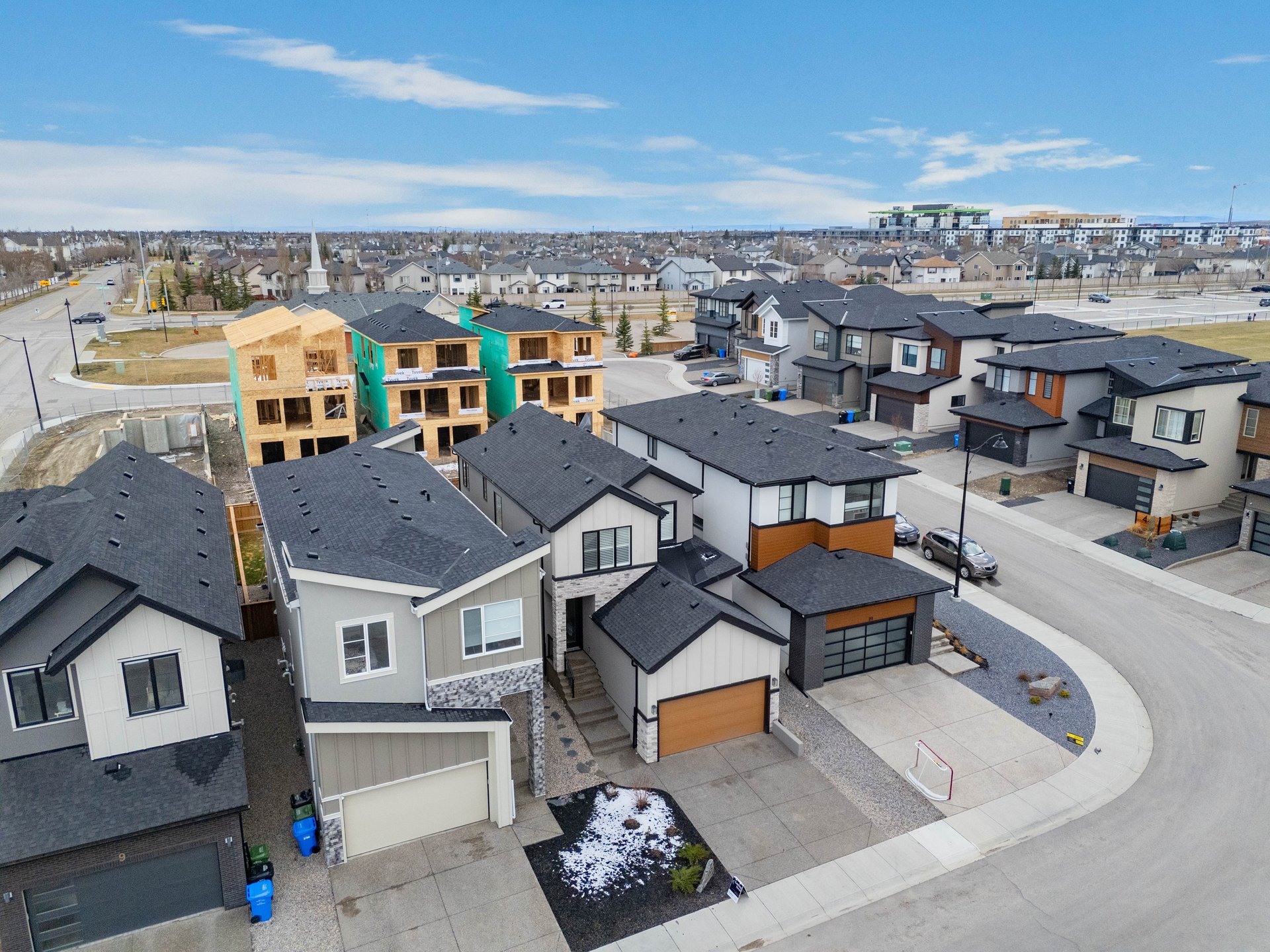 17 Coulee Crescent SW