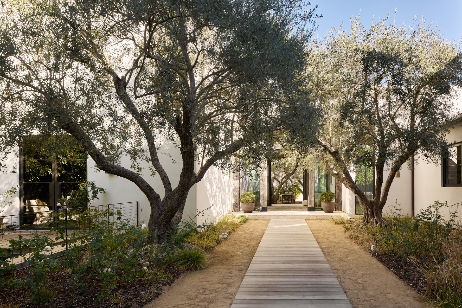 622 N Elm Dr, Beverly Hills