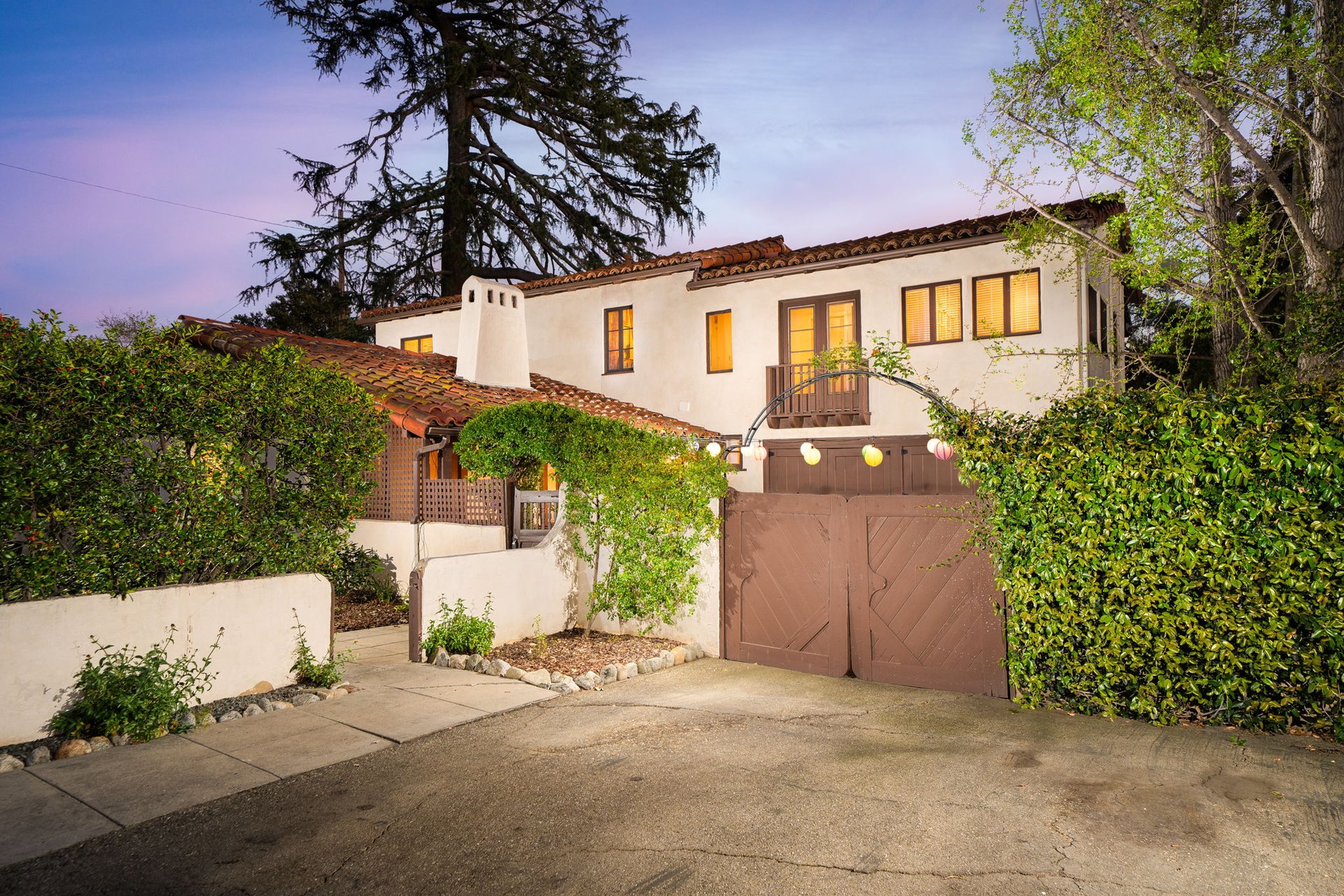 777 N Indian Hill
