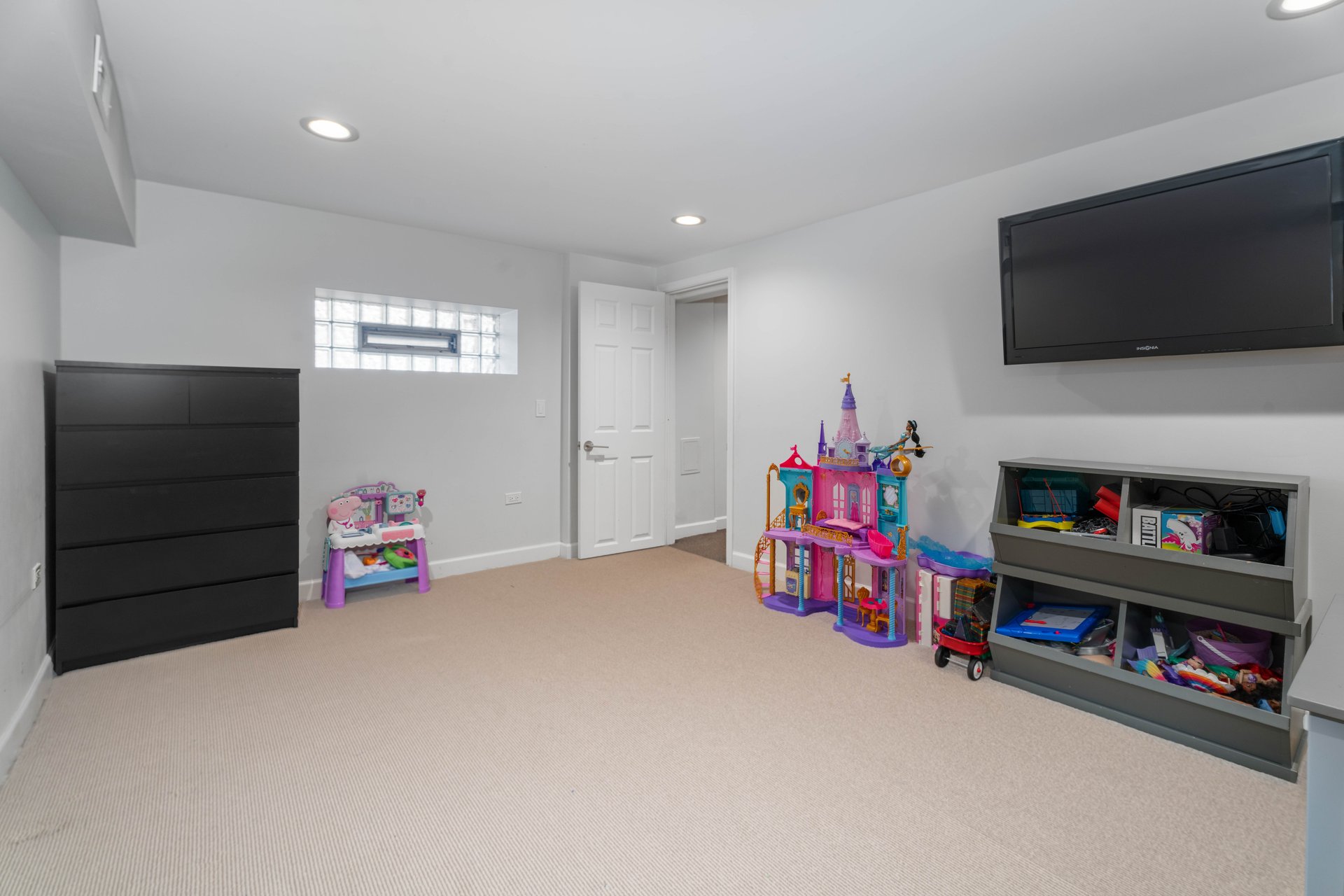 3823 N Albany Ave, CHICAGO, IL 60618