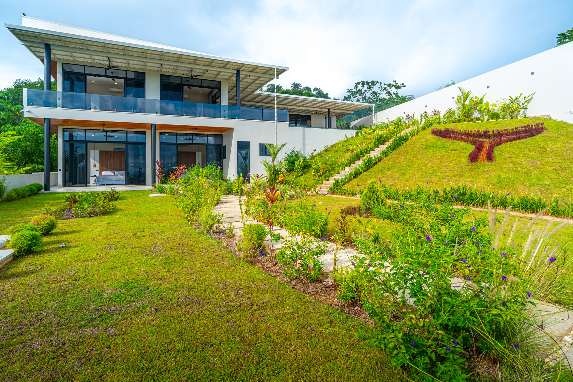 Lion's Gate Sunset Estate