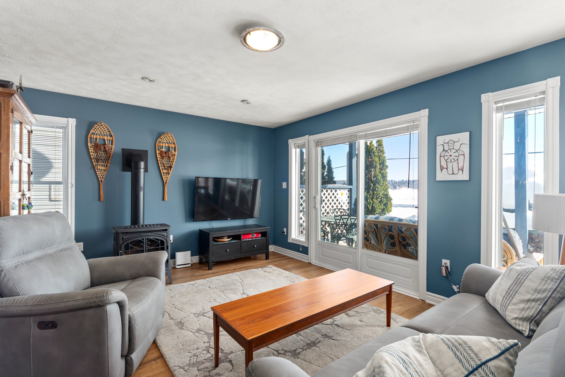 604 CHAMPLAIN Road