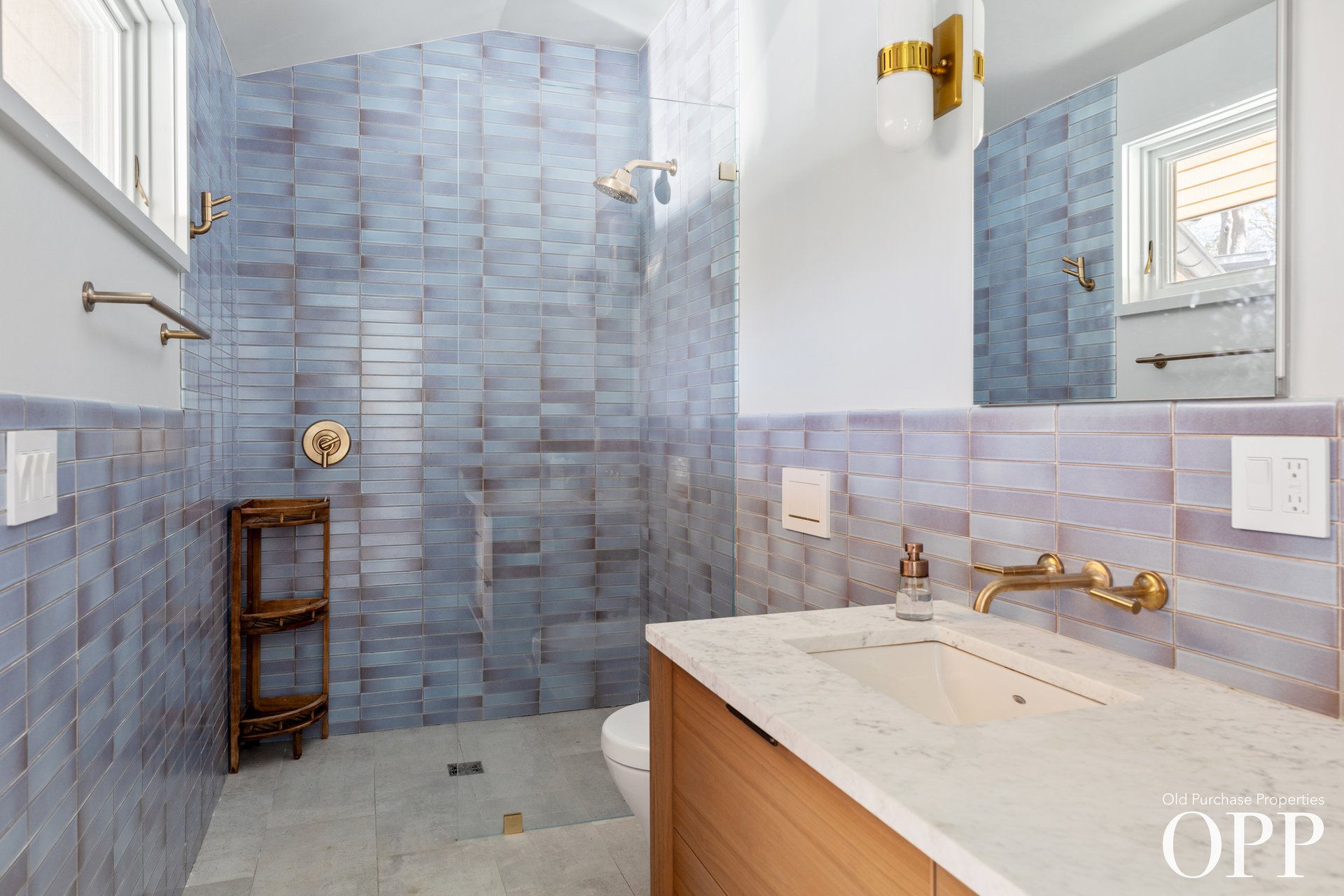 Mid-Century Modern Escape in South Bellport Village
