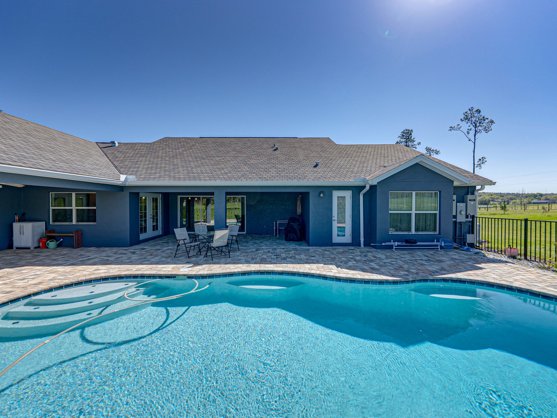 17703 COUNTRY SQUIRE LN