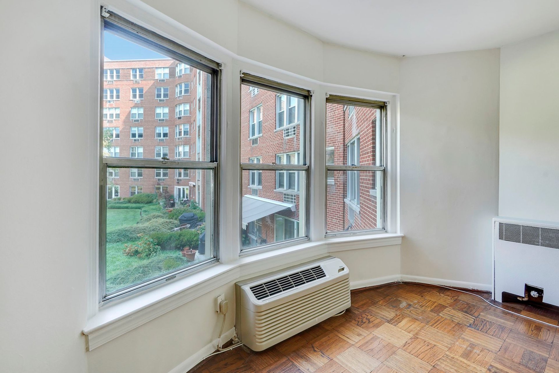 2500 Q ST NW #216