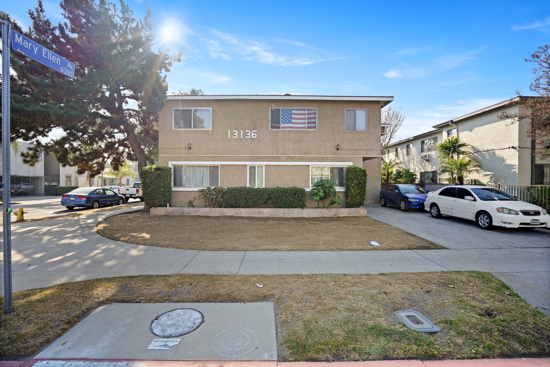 13136 Victory Blvd