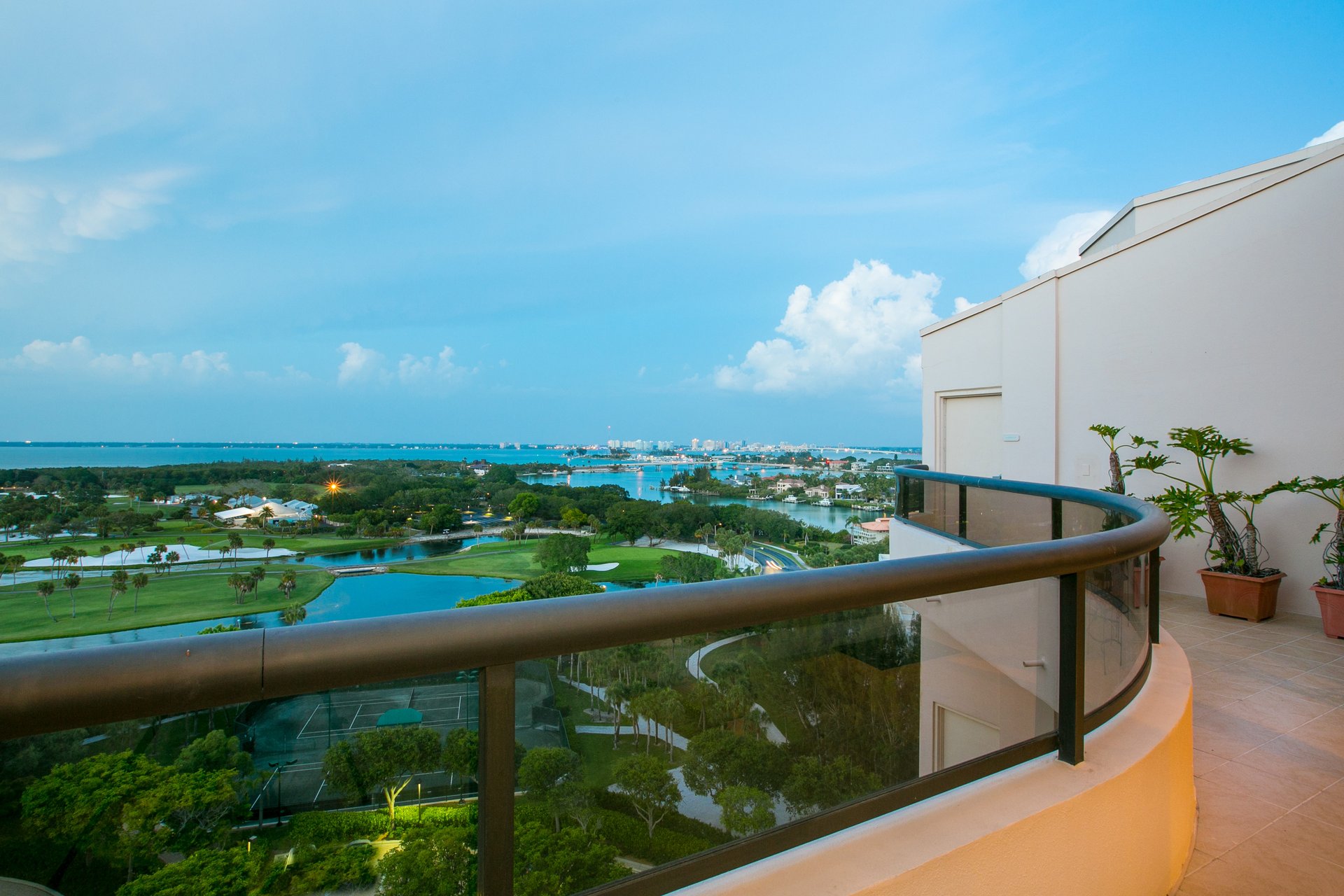 415 L Ambiance Dr, #PH-C
