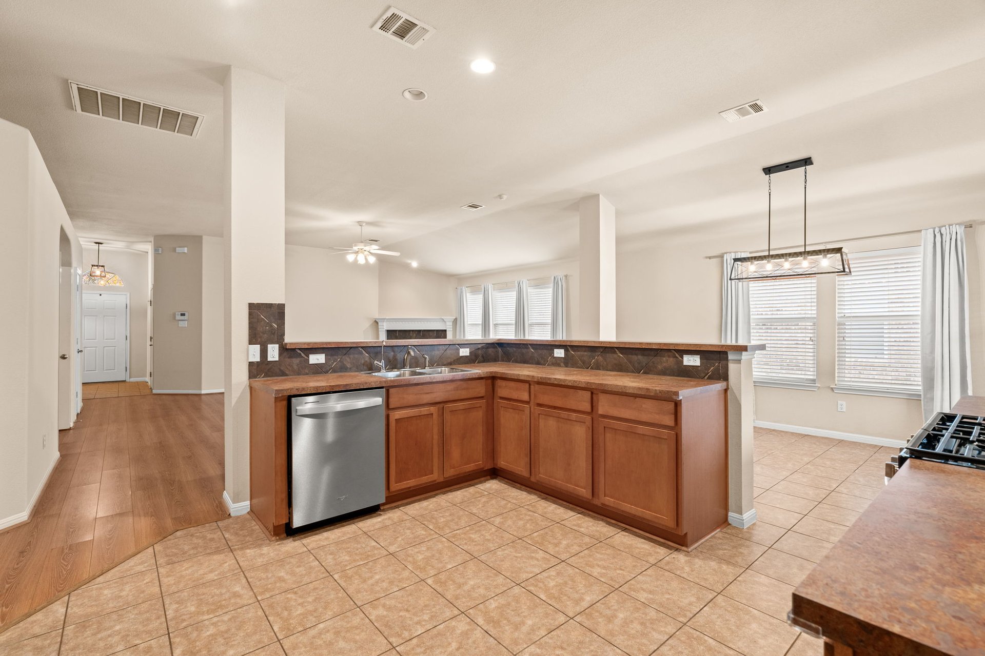 226 Fresno Springs