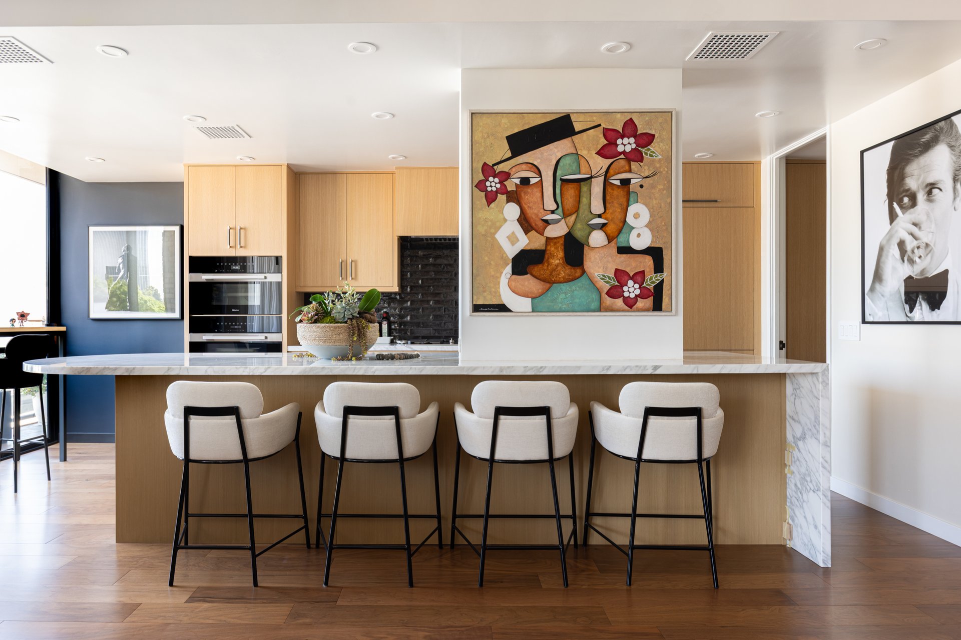 211 South Spalding Dr #305N, Beverly Hills