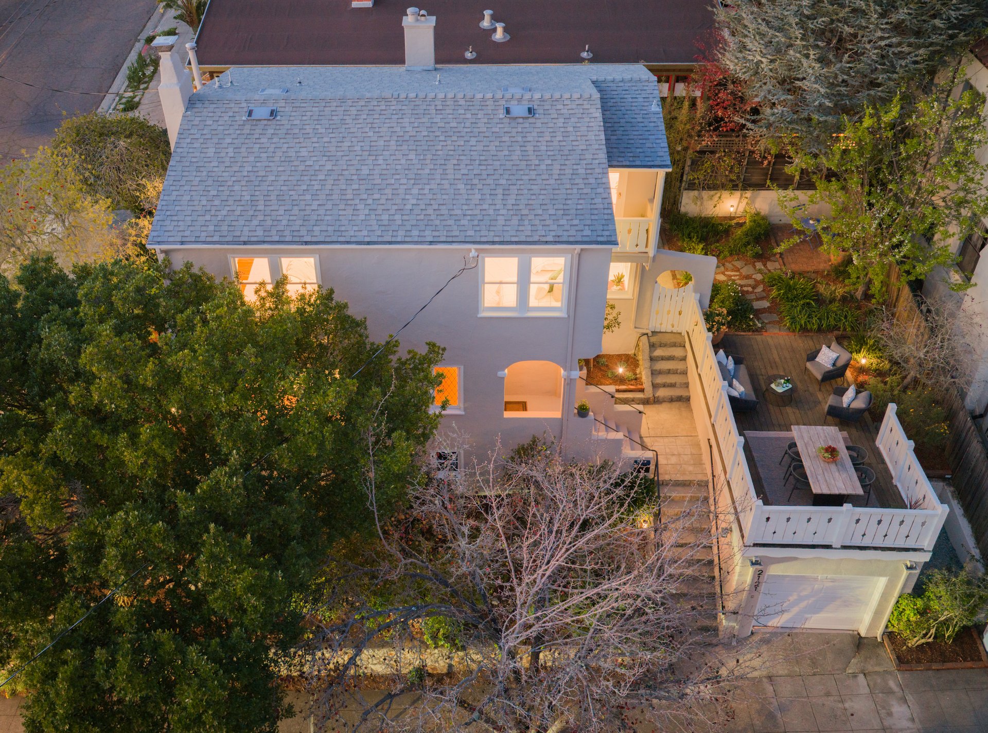 2121 Eunice Street