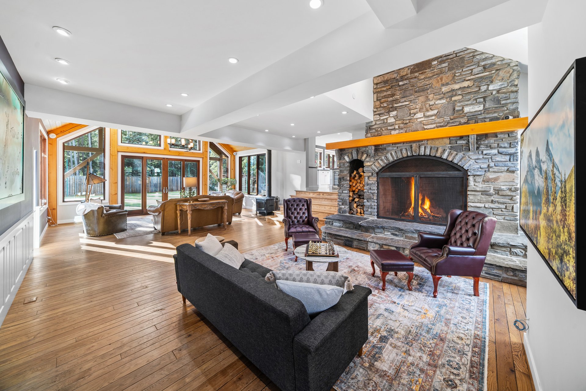 AUCTION BIDDING OPEN: Bidding ends December 17th | 5 Woodside Lane