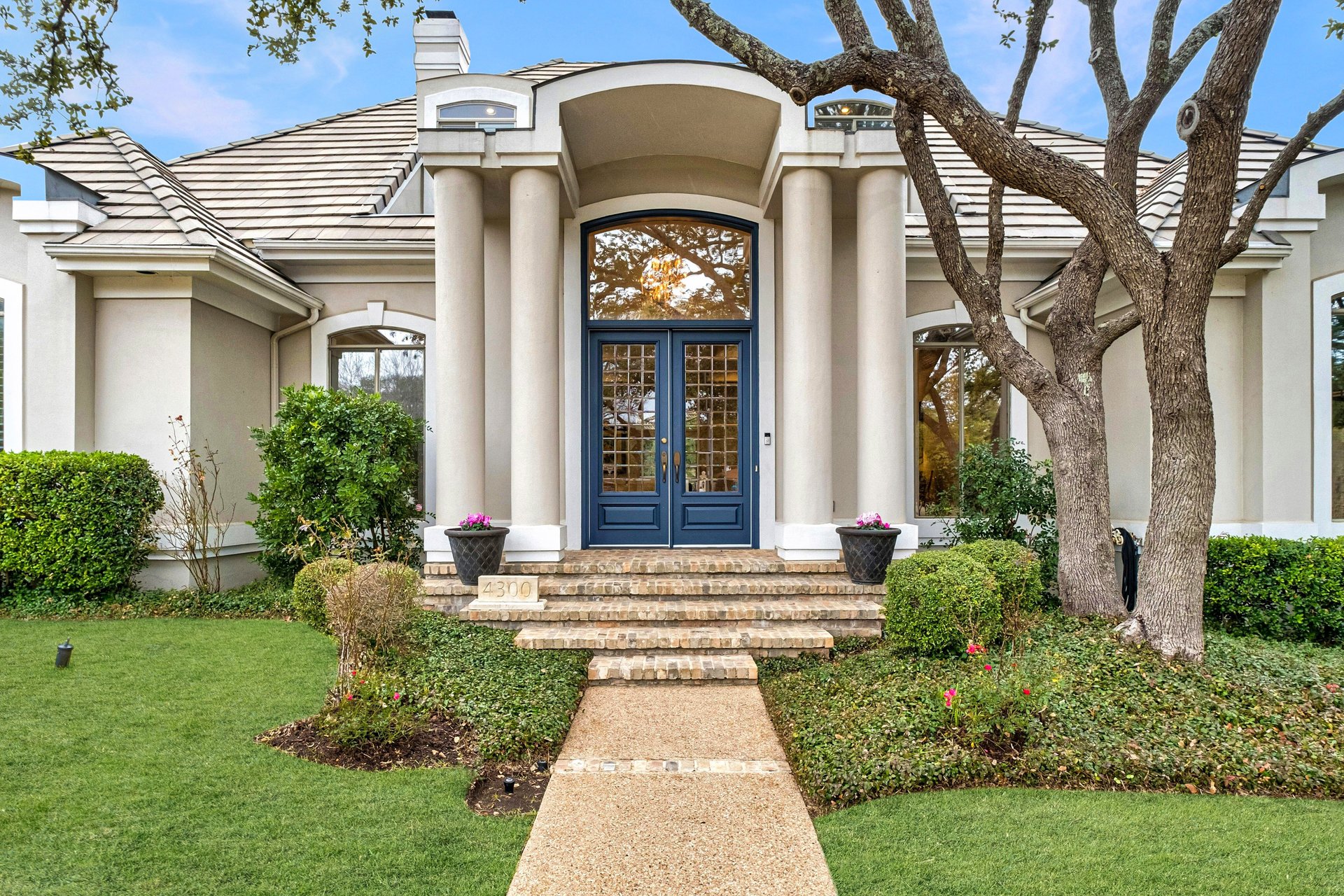 4300 Long Champ Drive
