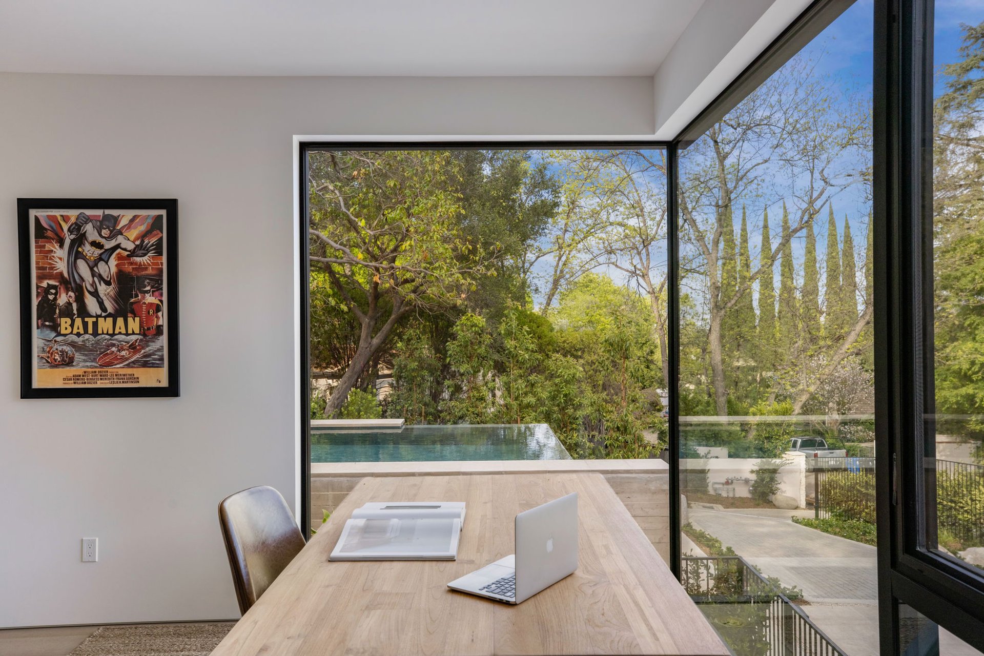 The Viewcrest Lodge in Studio City 