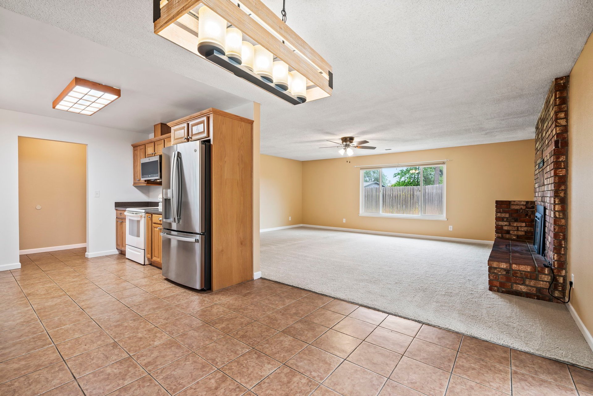 401 Sunlight Dr