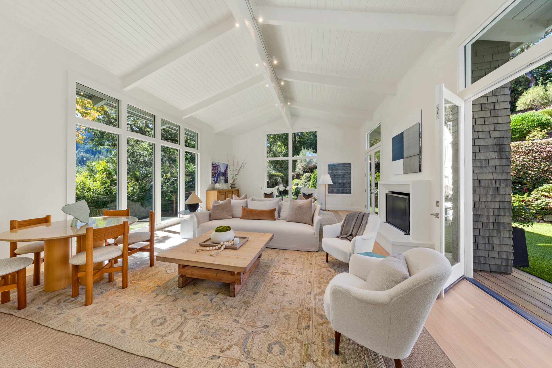 Private, Modern Compound in Premier Ross Location