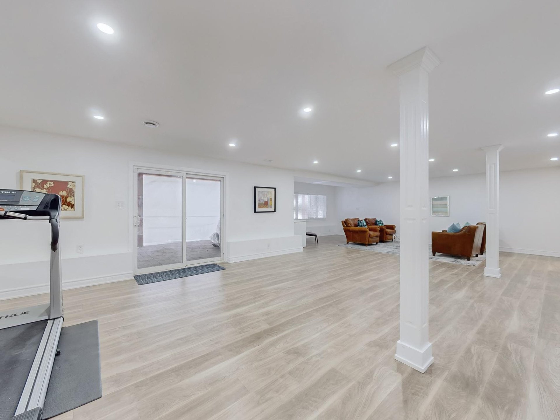 60 Inverlochy Blvd Unit: 1105