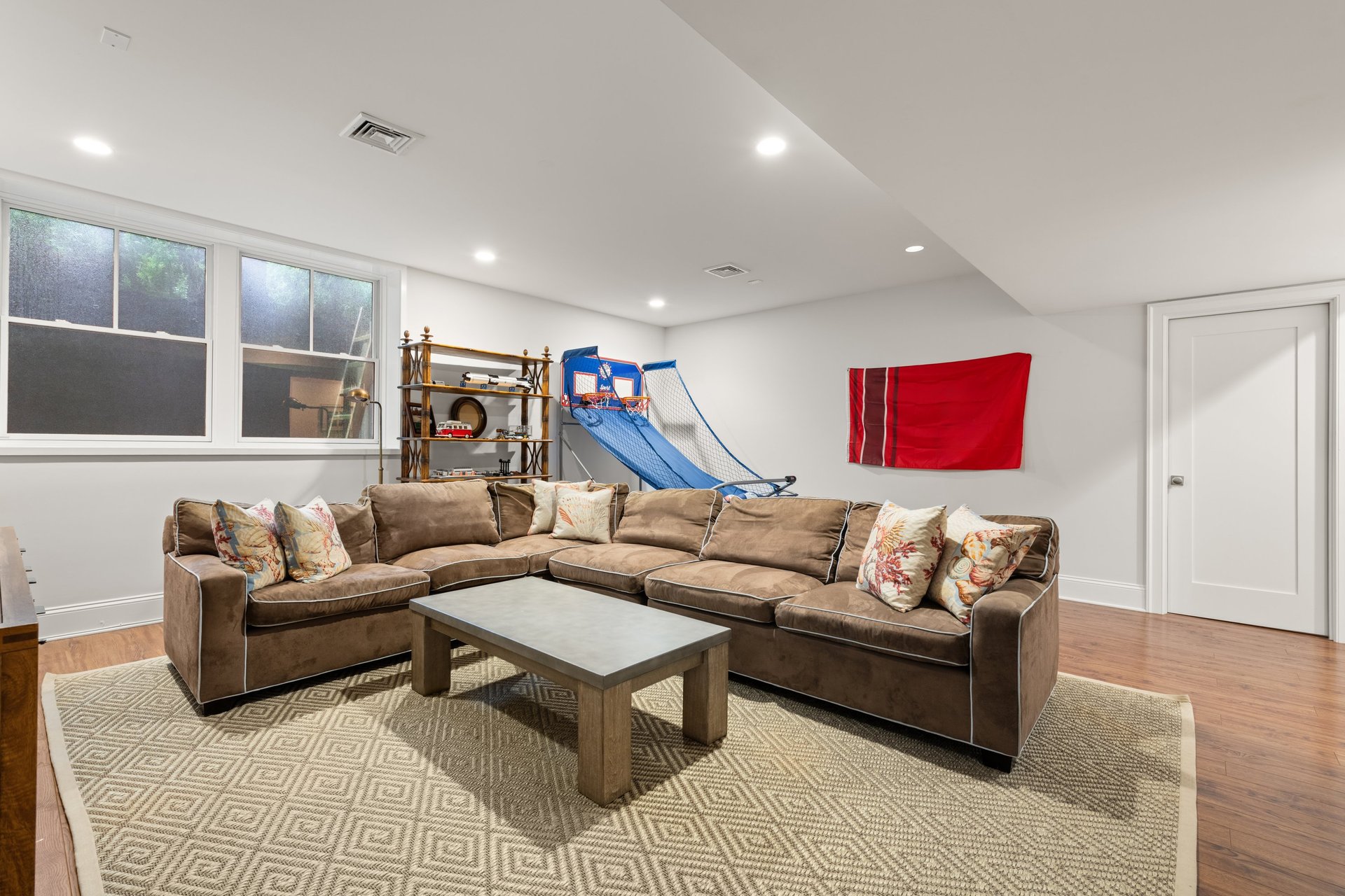 2 Brook Lane, Westport