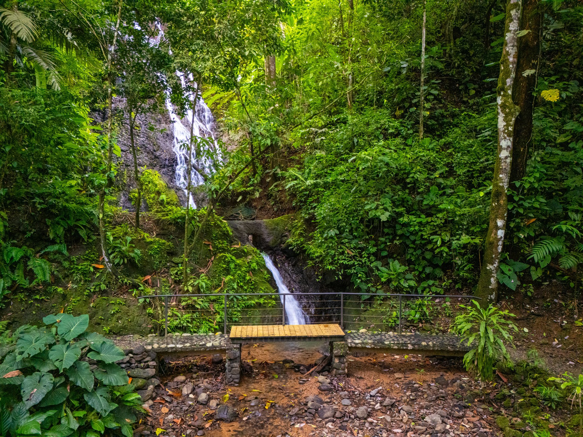 Tres Rios Waterfall House – Nature, Comfort & Elegance Combined, Brand New Construction with Warranty!