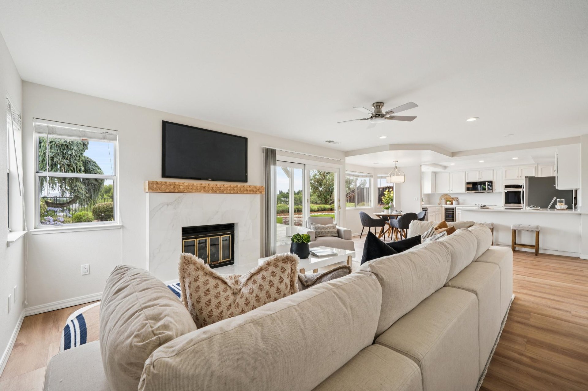 5075 Monaco Dr.