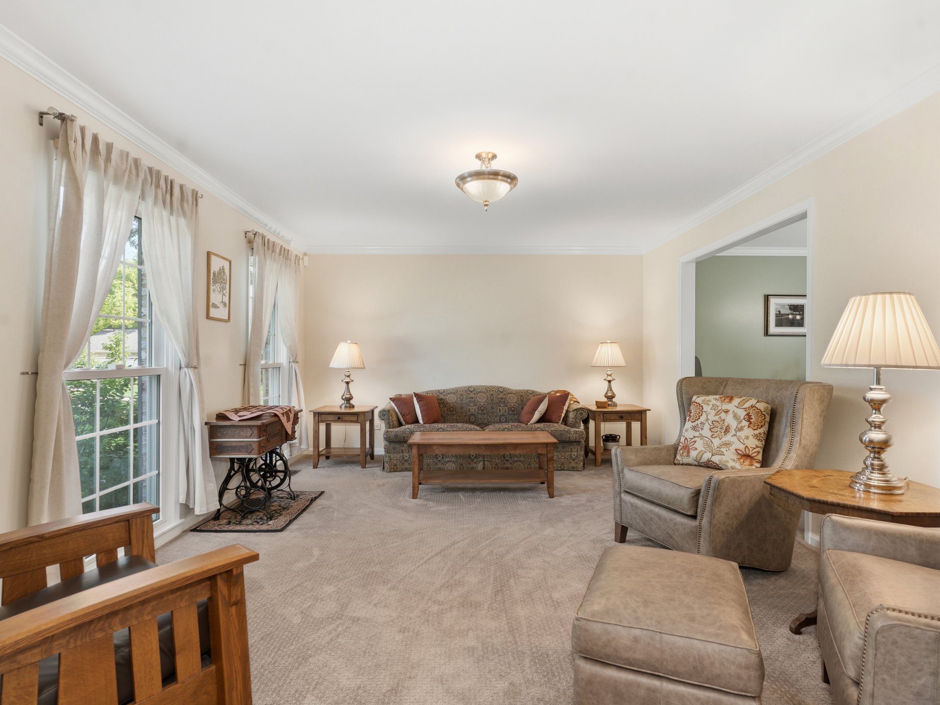 1235  Pin Oak Court