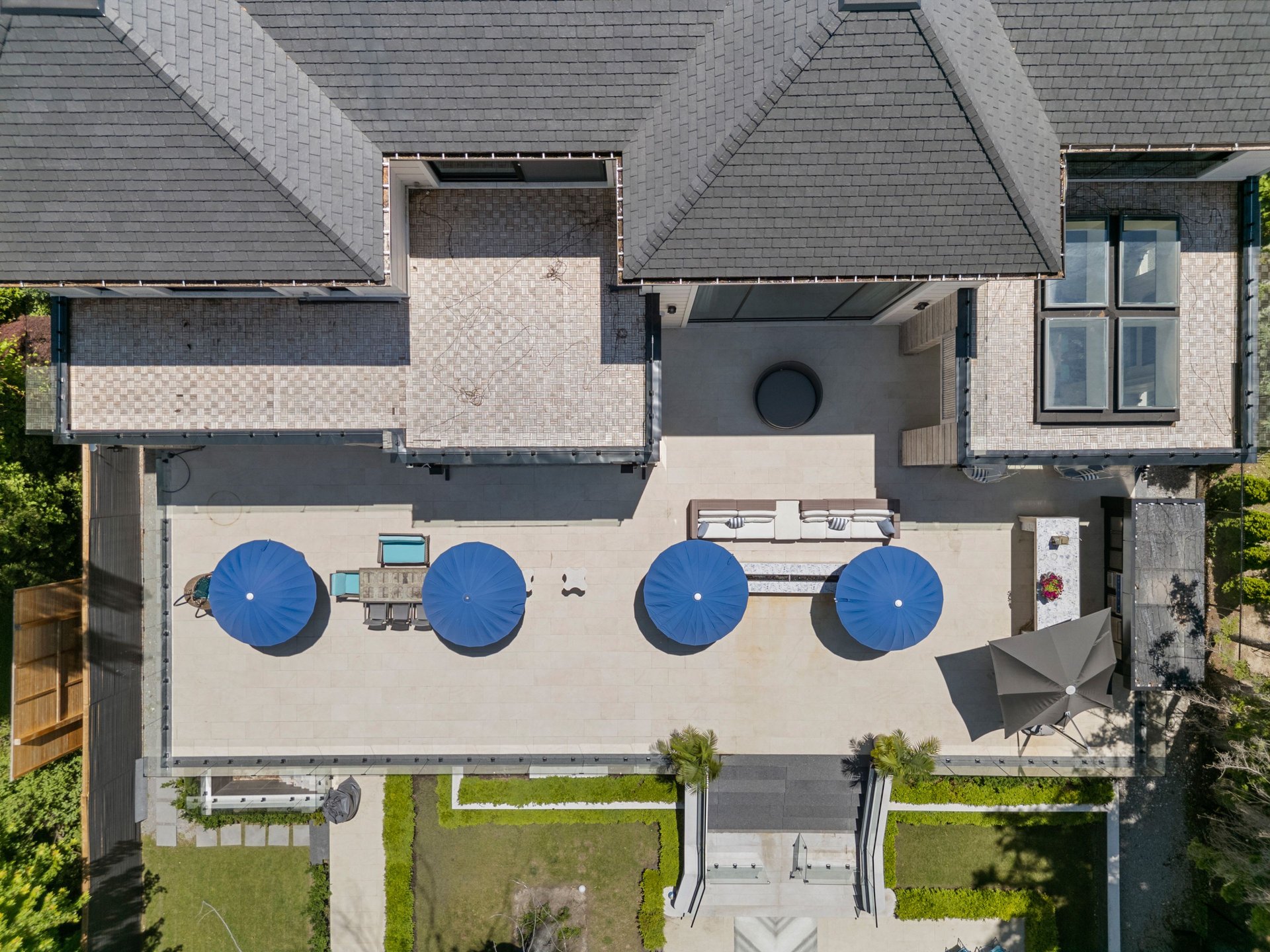 Extraordinary Custom Estate