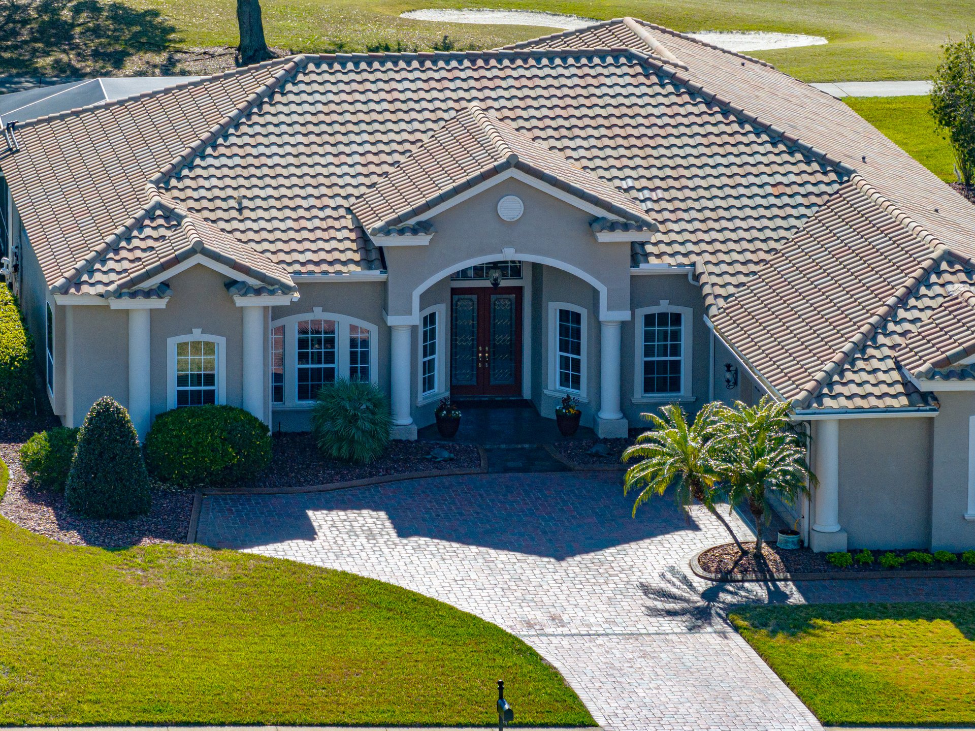 13854 THOROUGHBRED DR