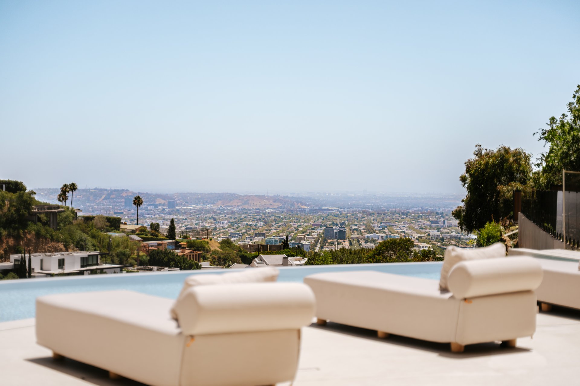9262 Thrush Way, Hollywood Hills