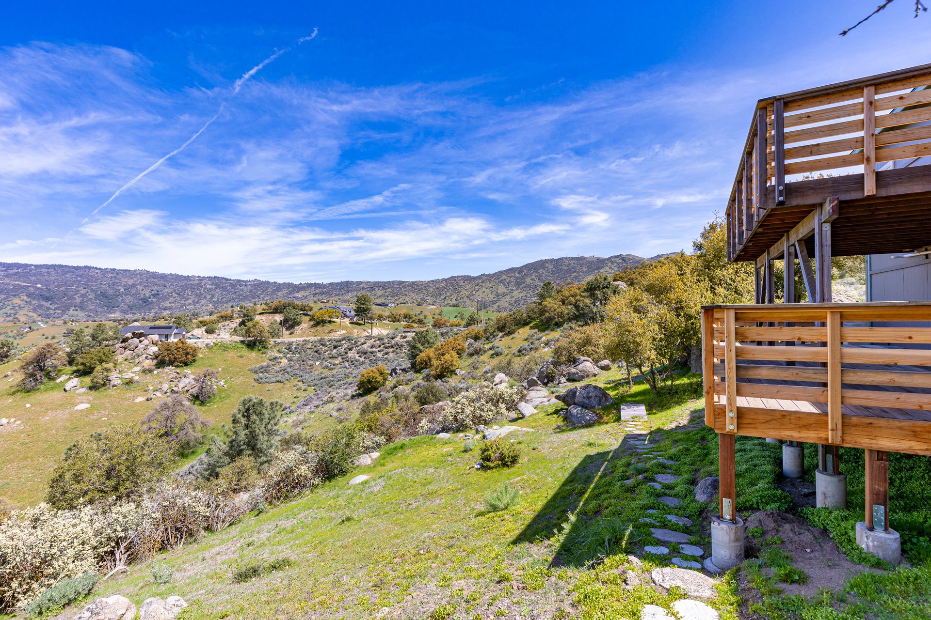 26501 Skyline Dr, Tehachapi, CA 93561 | Craftsman Home for Sale in Bear Valley Springs