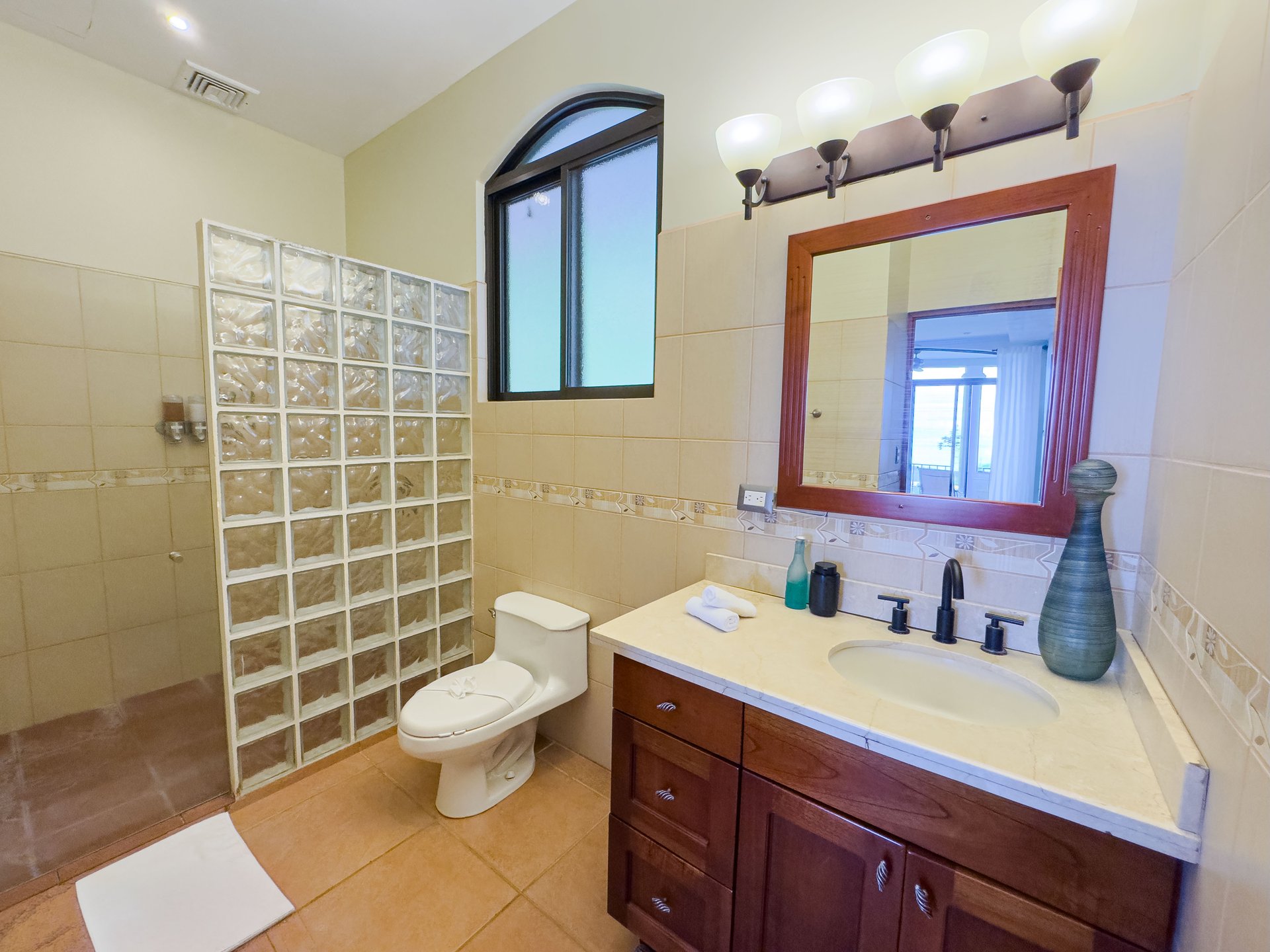 Gorgeous Ocean View 7 Acre Estate, Portalon