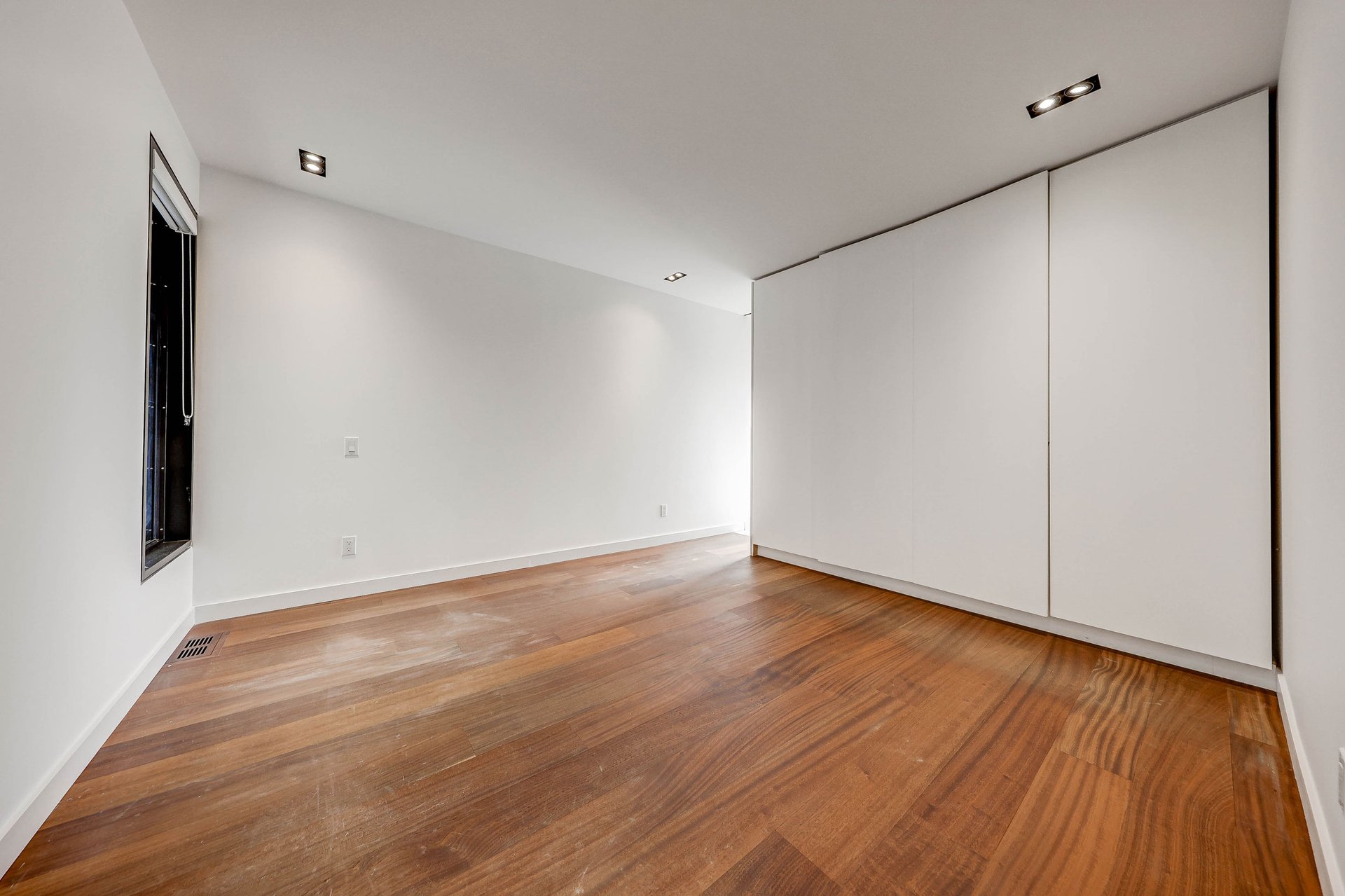 SOLD: Urban-Style Entertainer's Paradise