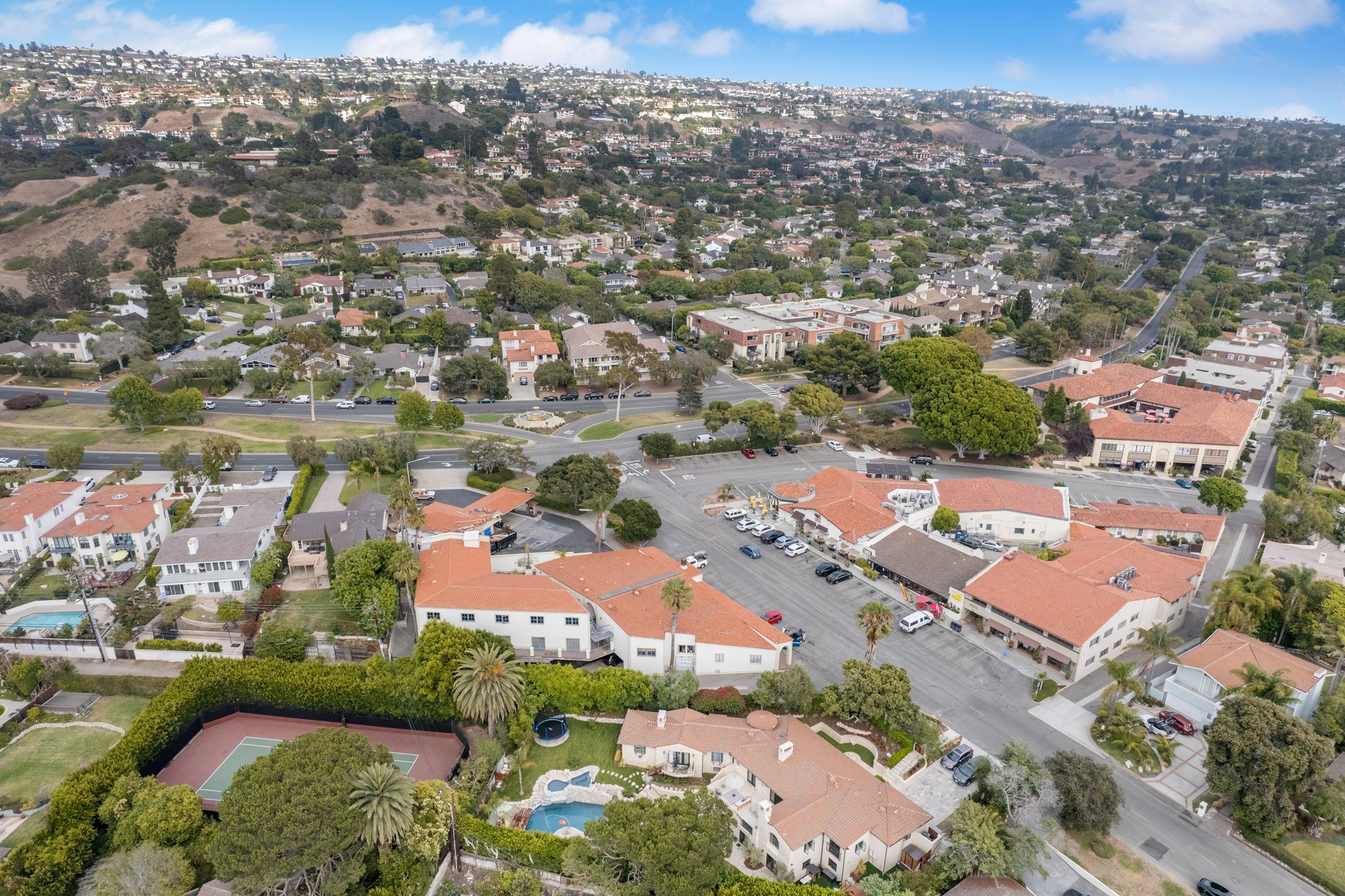 2116 Palos Verdes Drive W